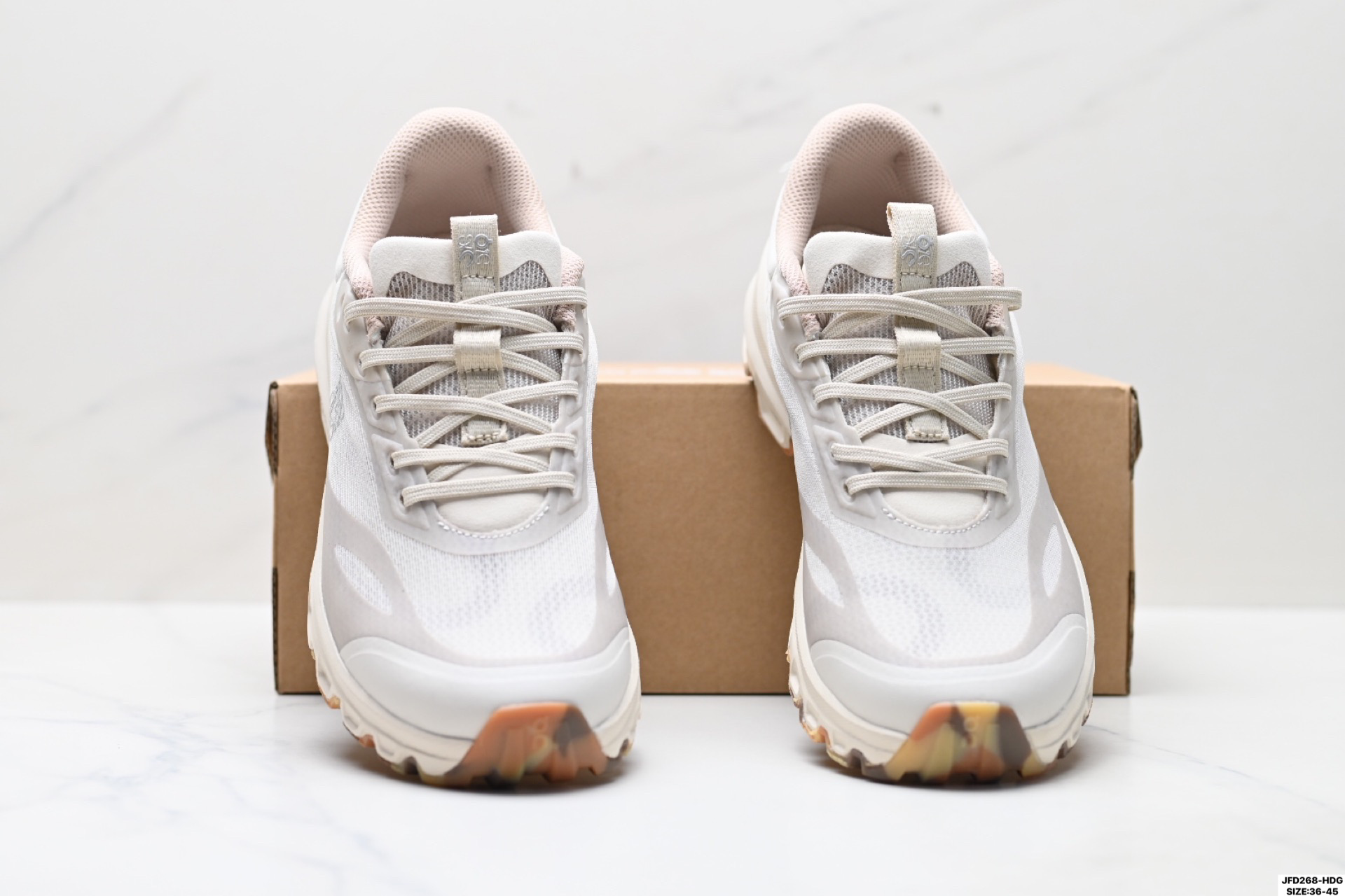 180 On昂跑 Cloudventure LOEWE 2系列低帮轻量舒适多功能休闲运动鞋