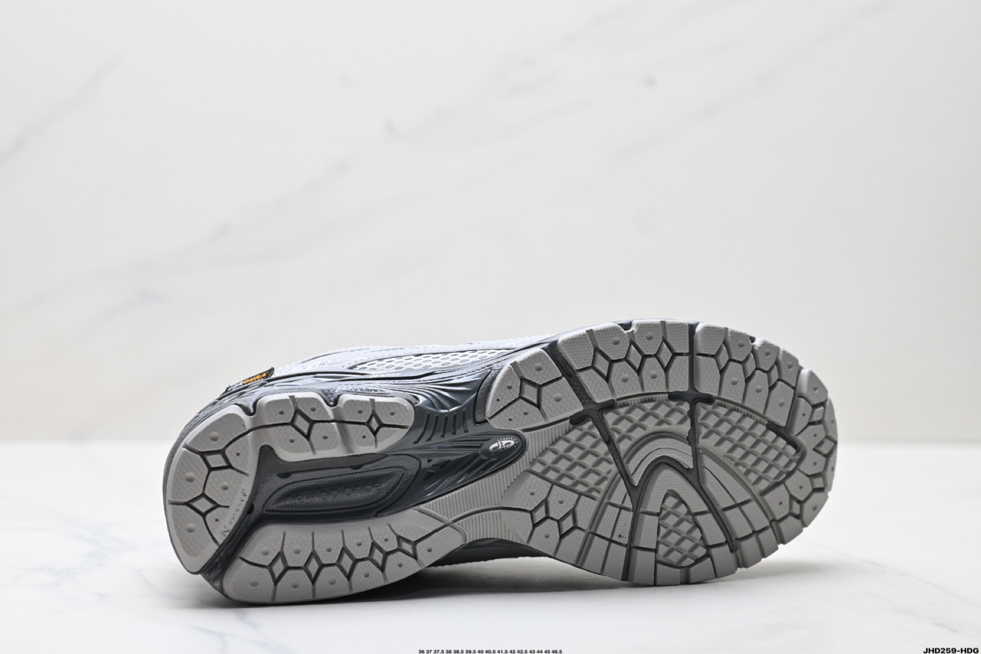 200 New Balance M1906系列 新百伦 复古单品宝藏老爹鞋款 U1906ROA