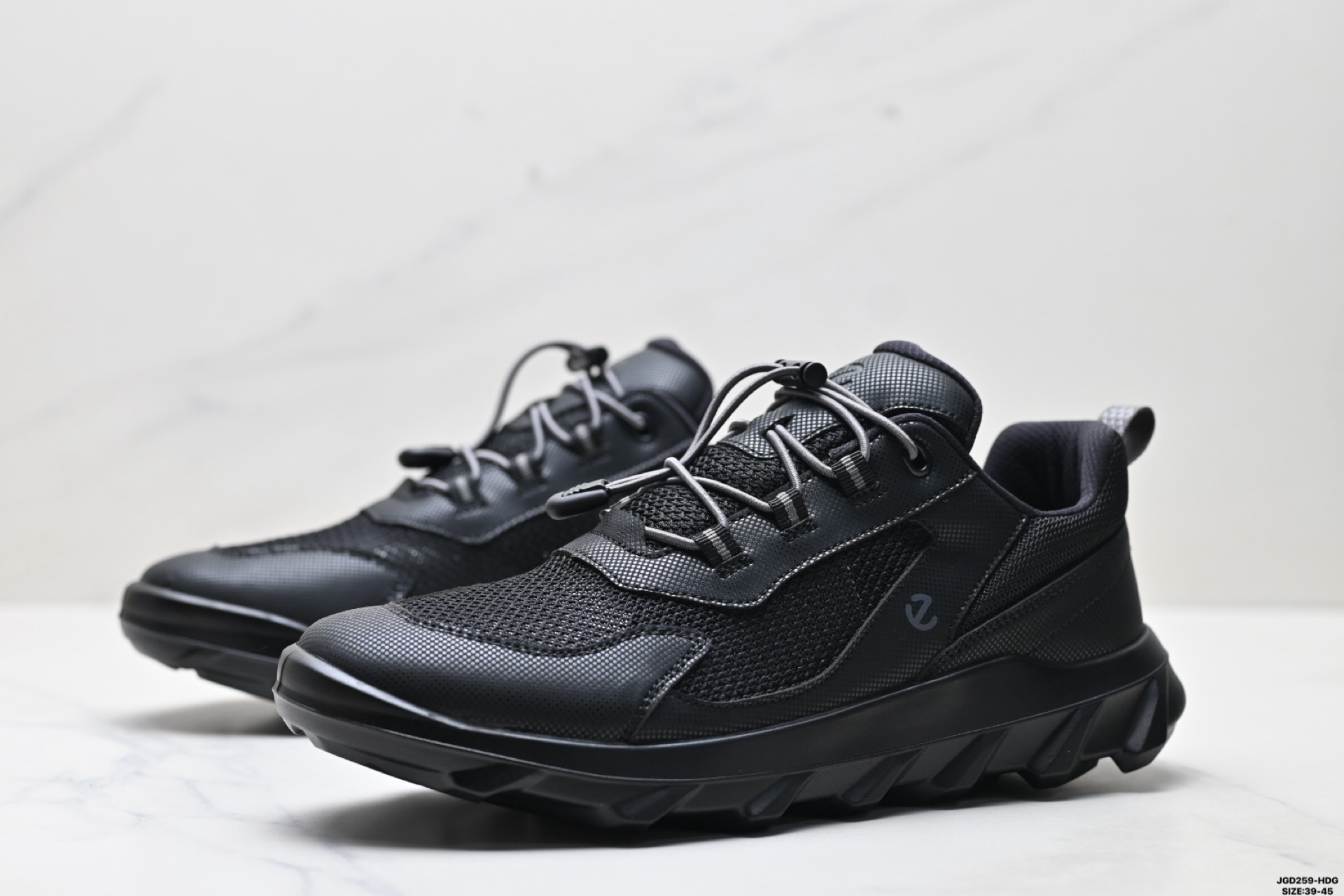 190 Ecco爱步 BIOM MX系列 牛皮 简约舒适 低帮 登山鞋