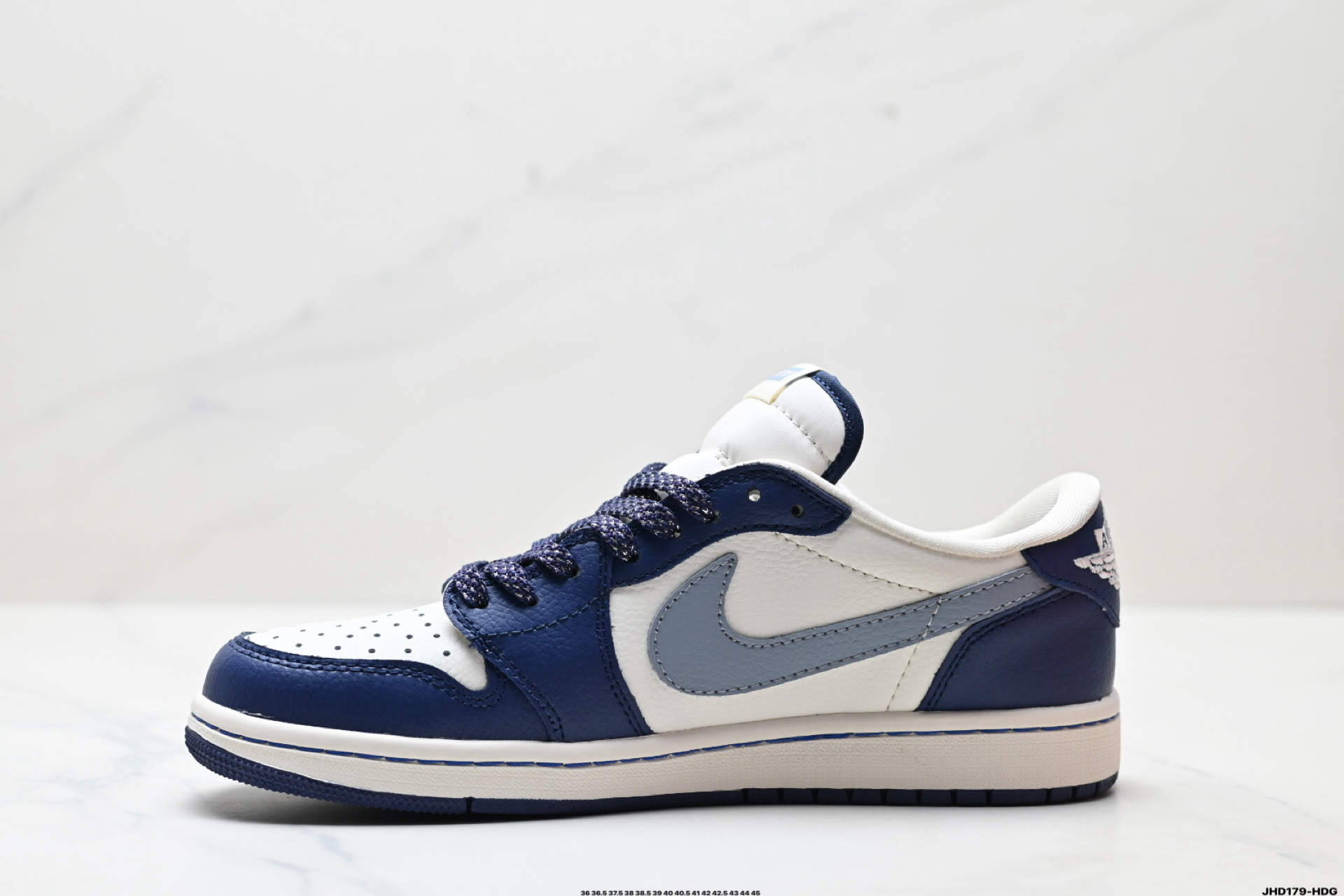 200 Nike Air Jordan 1 x Travis Scott AJ1倒勾 乔一倒钩 ‘DIY’定制 耐克 低帮文化篮球鞋 JW1188-132