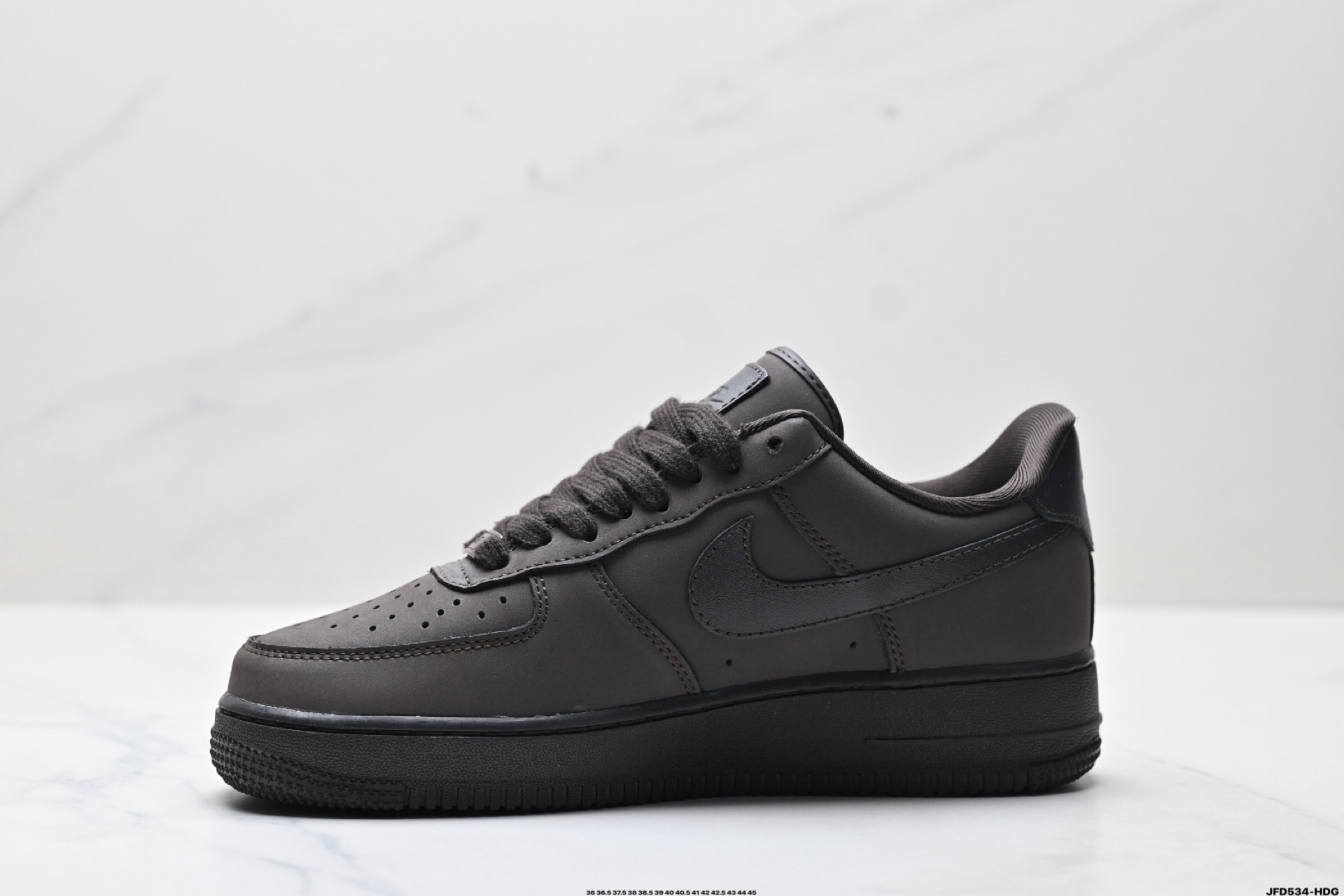 180 NIKE AIR FORCE 1‘07 DR9503-200