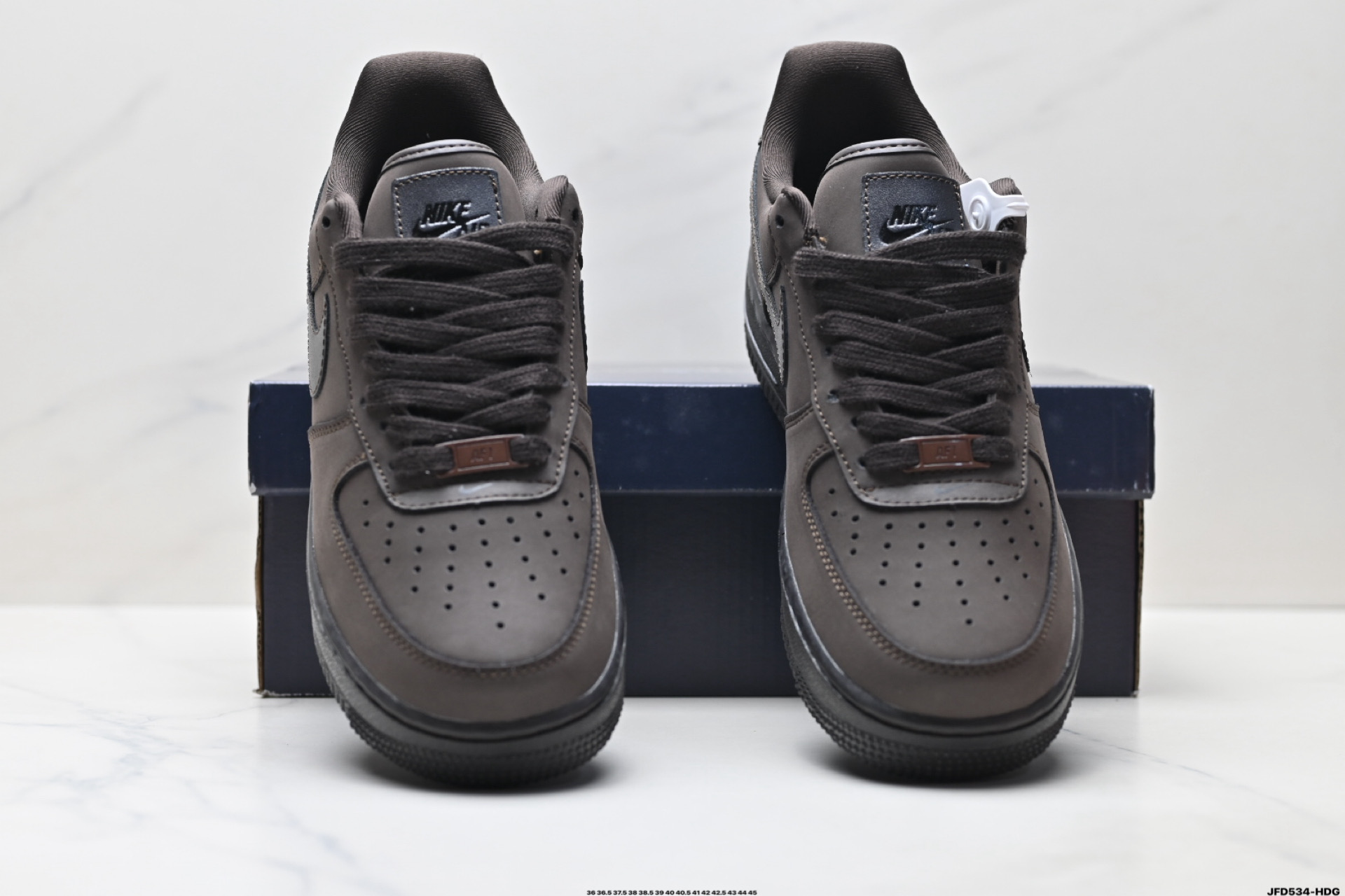 180 NIKE AIR FORCE 1‘07 DR9503-200