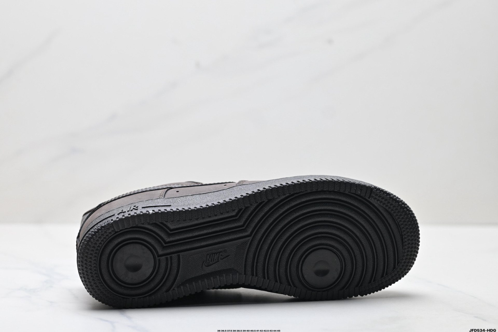 180 NIKE AIR FORCE 1‘07 DR9503-200