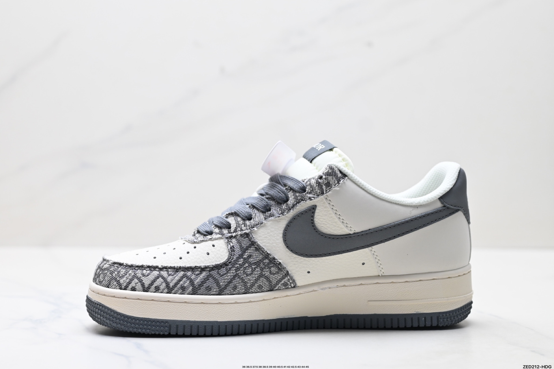 270 NIKE AIR FORCE 1‘07 LV8 XS1958-580