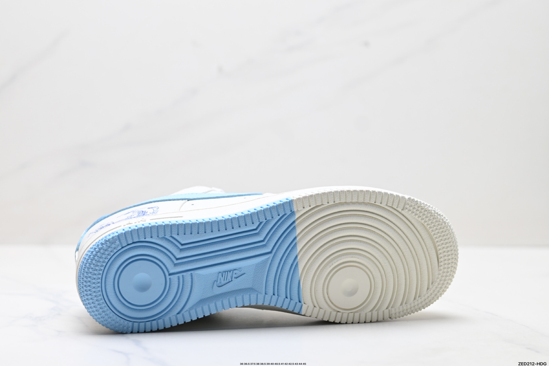 270 NIKE AIR FORCE 1‘07 LV8 CS5288-027