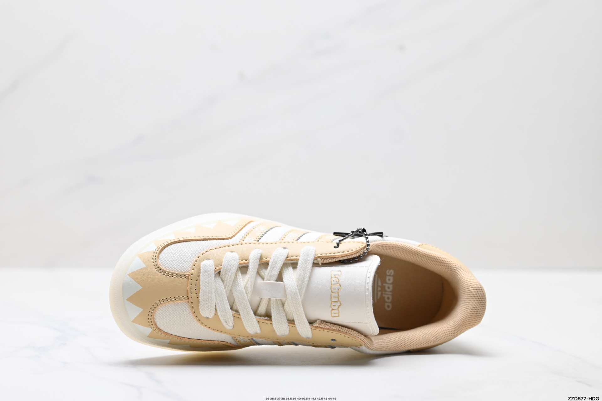260 Adidas Originals Gazelle indoor ‘DIY‘定制 系列 阿迪达斯 三叶草绅士德训足球风百搭低帮休闲运动板鞋 DM1234-016