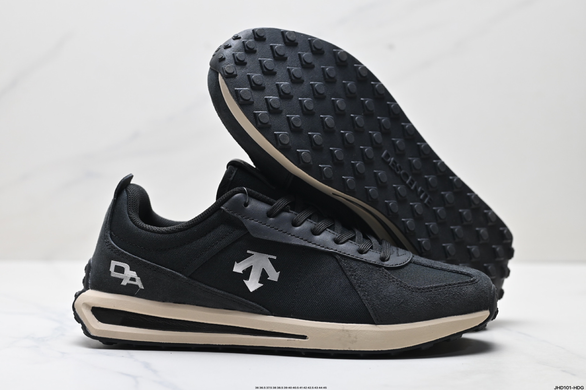 200 DESCENTE迪桑特CHRON系列男女同款TRAINER运动休闲鞋夏季 D5231LSN15