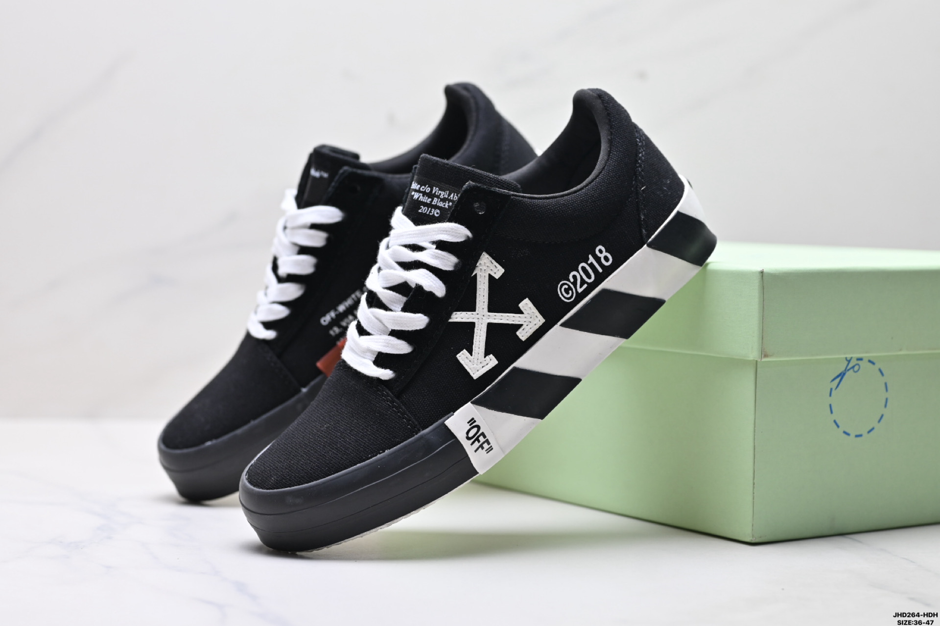 200 OFF-WHITE Vulcanized Striped Low Top 潮流 低帮时尚板鞋-Chinese UA Cheap High Quatity Brand Clothes Bags handbags Sneakers wholesale wholesaler seller from China Factory suppliers Fashion Clothing Shoes best Quality Beautiful Price 200 OFF-WHITE Vulcanized Striped Low Top 潮流 低帮时尚板鞋
