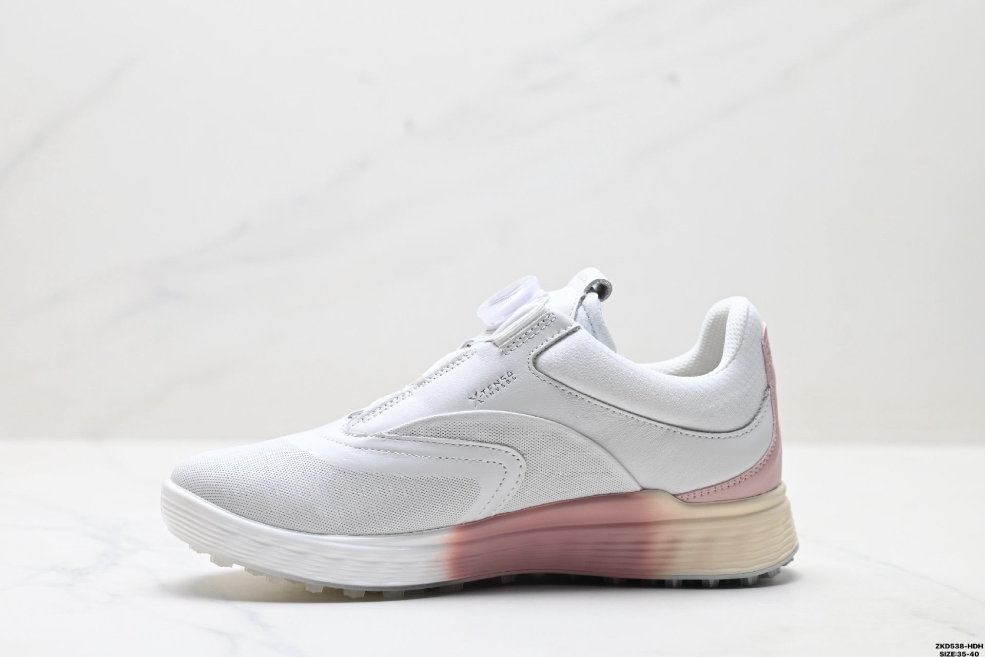 280 ECCO爱步 GOLF S-Three 拼接鞋面 网面透气 轻便 城市休闲健步鞋 102973-606-Chinese UA Cheap High Quatity Brand Clothes Bags handbags Sneakers wholesale wholesaler seller from China Factory suppliers Fashion Clothing Shoes best Quality Beautiful Price 280 ECCO爱步 GOLF S-Three 拼接鞋面 网面透气 轻便 城市休闲健步鞋 102973-606