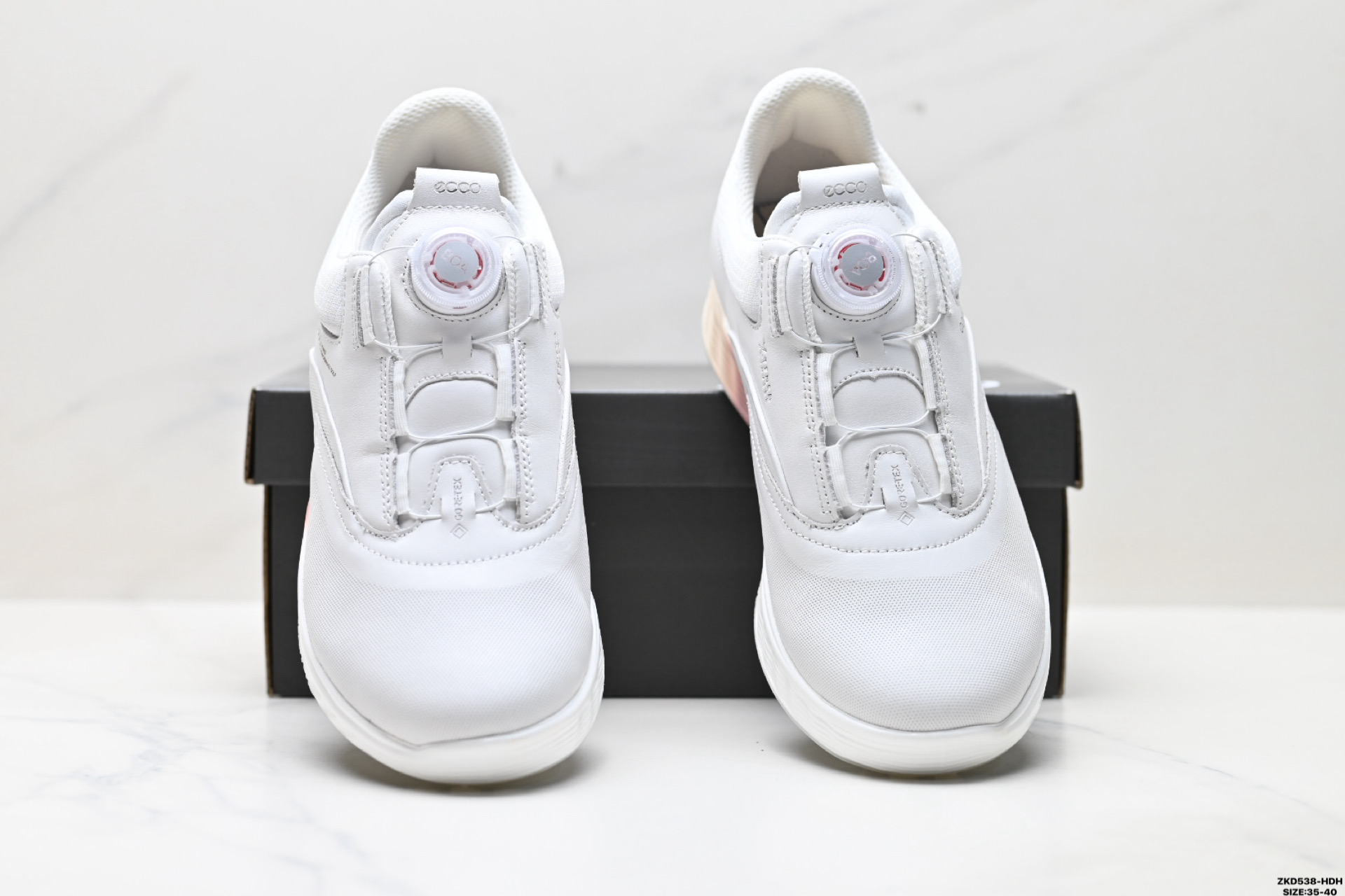 280 ECCO爱步 GOLF S-Three 拼接鞋面 网面透气 轻便 城市休闲健步鞋 102973-606-Chinese UA Cheap High Quatity Brand Clothes Bags handbags Sneakers wholesale wholesaler seller from China Factory suppliers Fashion Clothing Shoes best Quality Beautiful Price 280 ECCO爱步 GOLF S-Three 拼接鞋面 网面透气 轻便 城市休闲健步鞋 102973-606