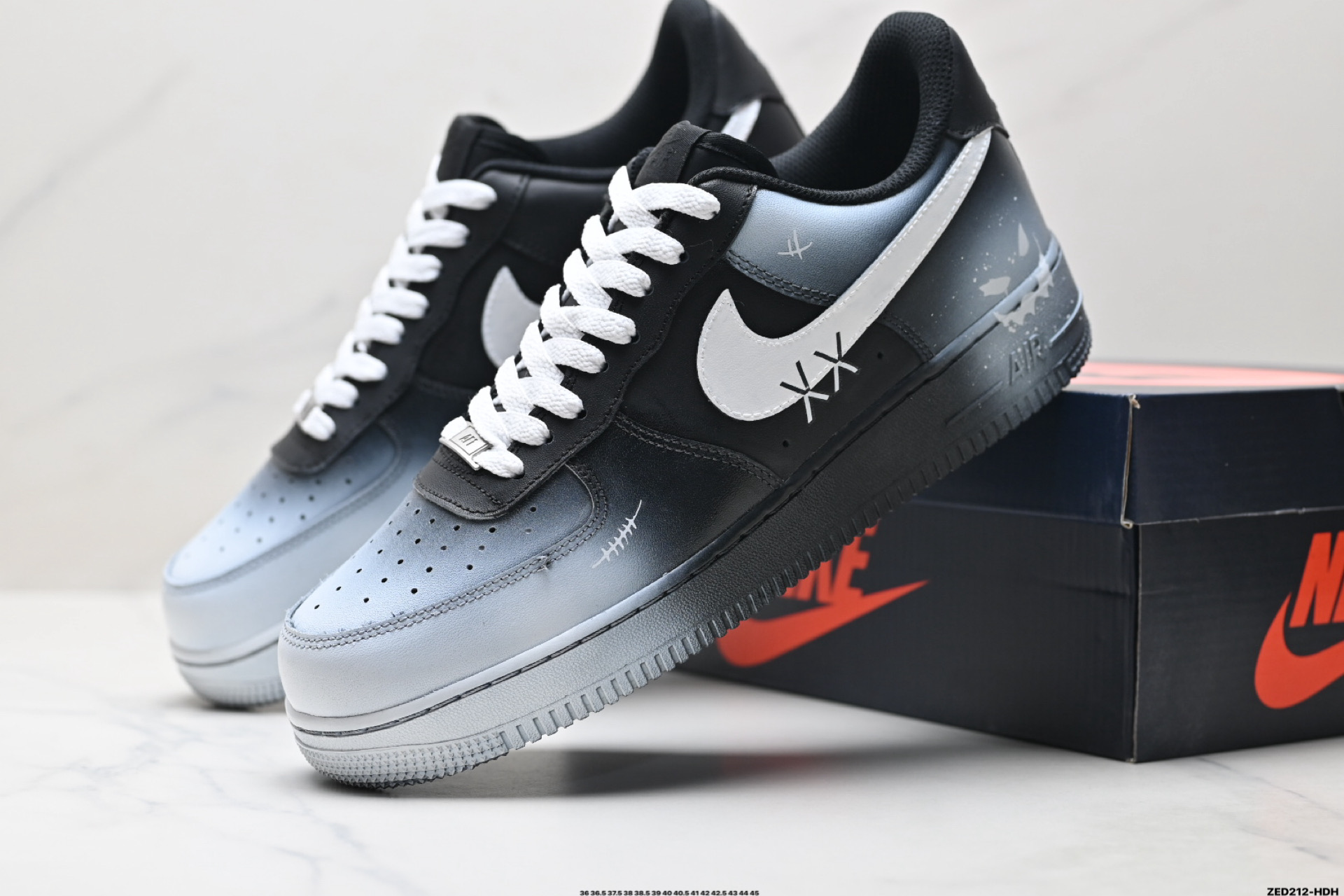 270 NIKE AIR FORCE 1‘07 LV8 CW2288-018