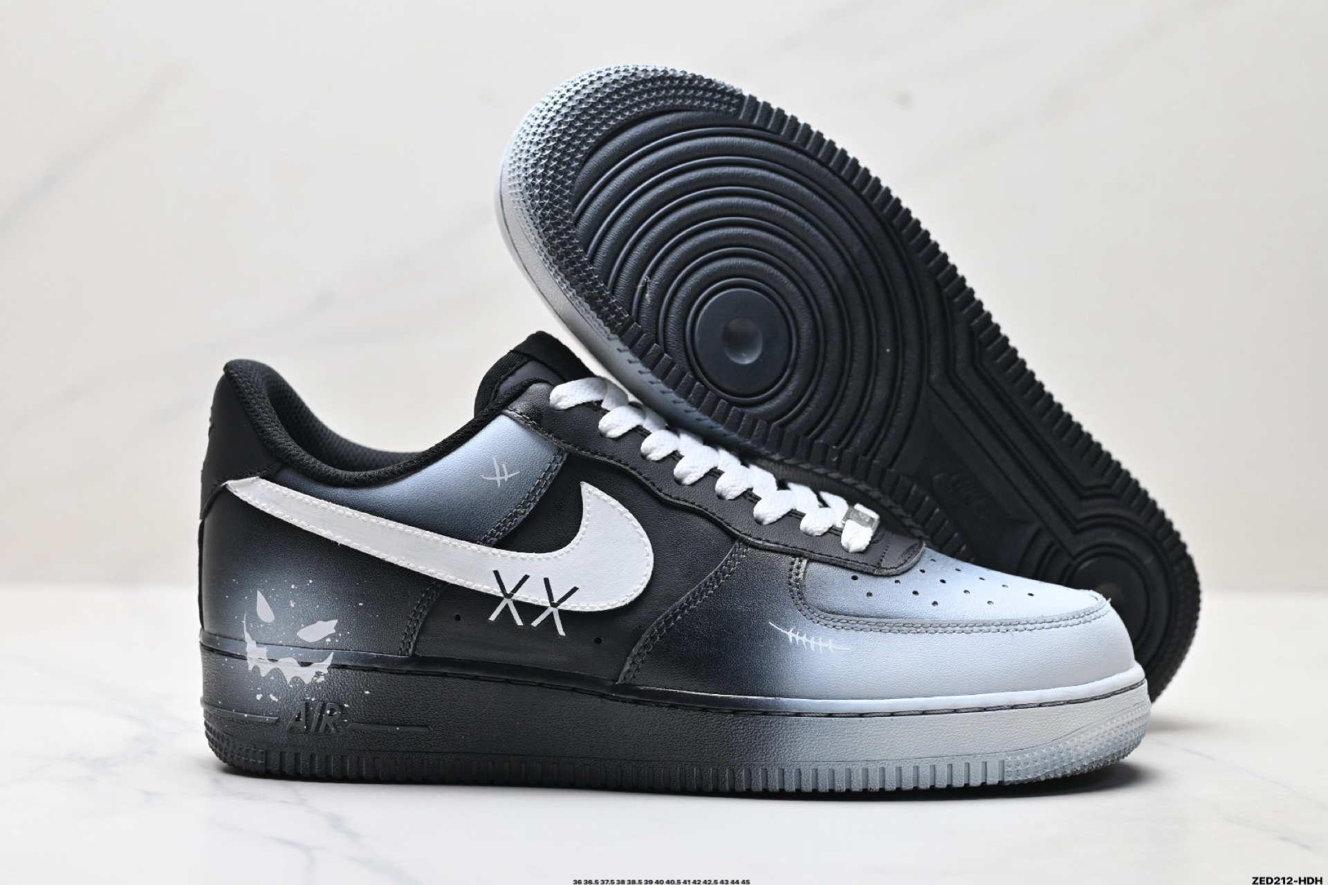 270 NIKE AIR FORCE 1‘07 LV8 CW2288-018