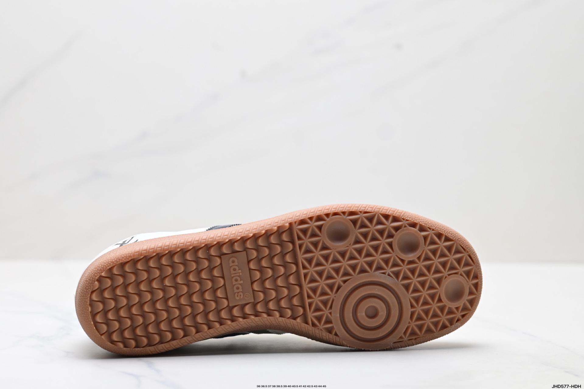 200 Adidas Originals Samba OG ‘DIY’桑巴舞系列 阿迪达斯 三叶草绅士德训足球风百搭低帮休闲运动板鞋 GJ75809