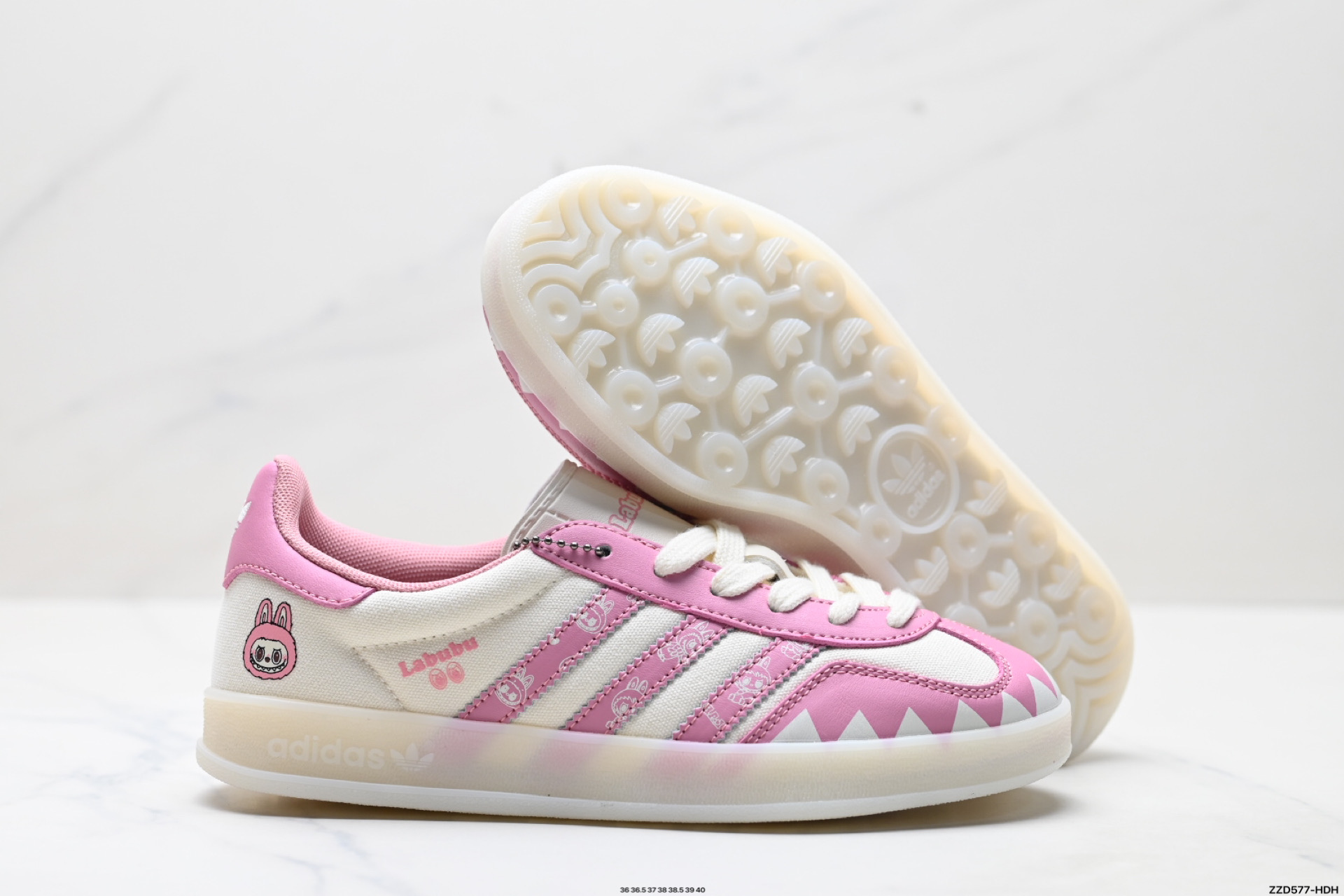 260 Adidas Originals Gazelle indoor ‘DIY‘定制 系列 阿迪达斯 三叶草绅士德训足球风百搭低帮休闲运动板鞋 DM1234-017-Chinese UA Cheap High Quatity Brand Clothes Bags handbags Sneakers wholesale wholesaler seller from China Factory suppliers Fashion Clothing Shoes best Quality Beautiful Price 260 Adidas Originals Gazelle indoor ‘DIY‘定制 系列 阿迪达斯 三叶草绅士德训足球风百搭低帮休闲运动板鞋 DM1234-017