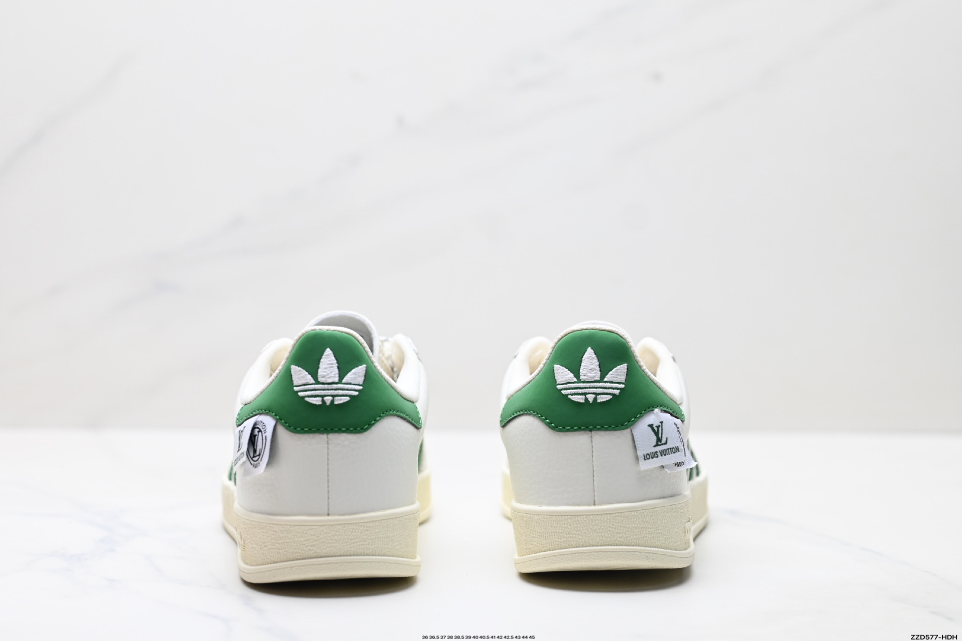 260 Adidas Originals Gazelle indoor ‘DIY‘定制 系列 阿迪达斯 三叶草绅士德训足球风百搭低帮休闲运动板鞋 XD6188-102