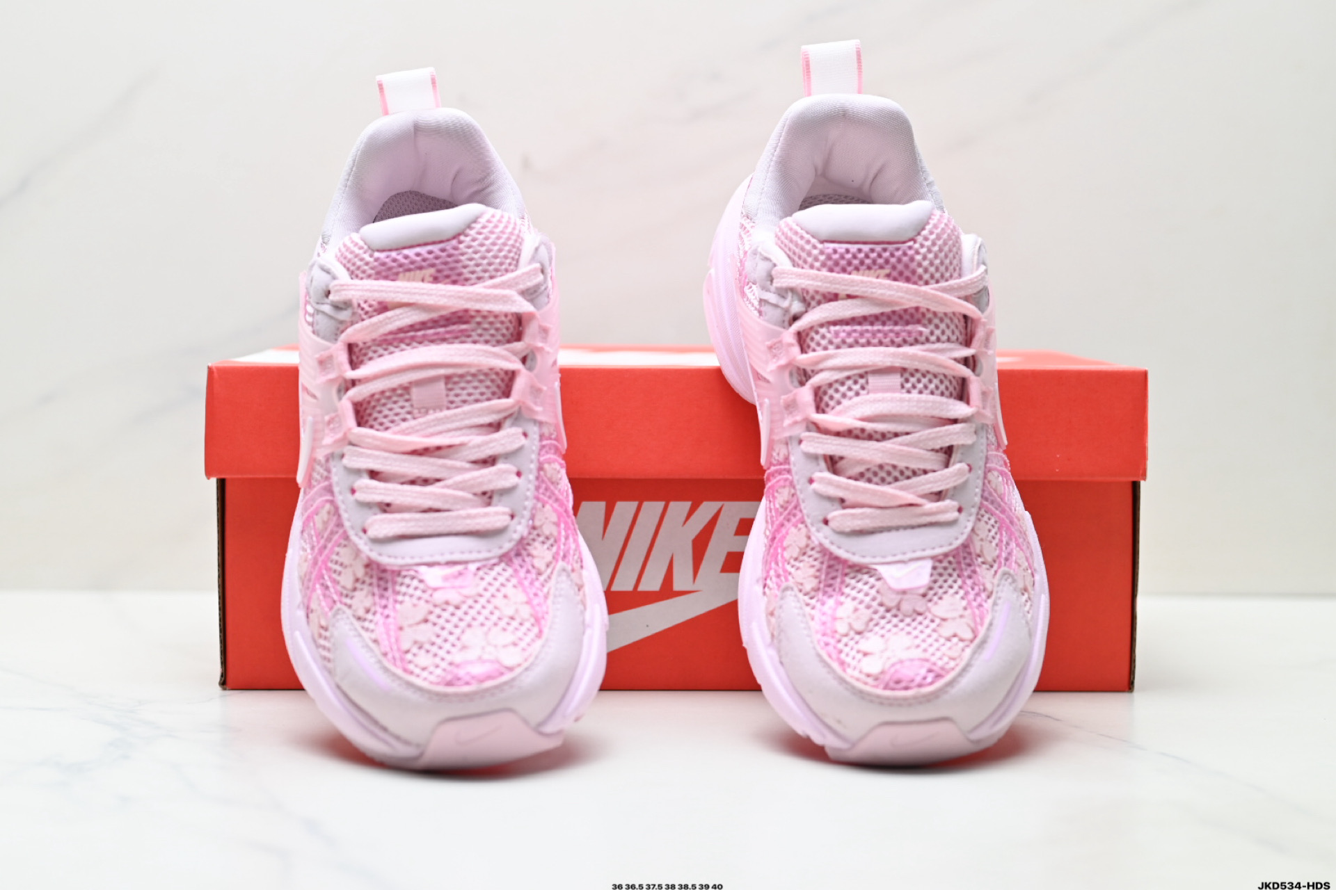Nike V2K Run: Zapatillas Retro Rosadas para Mujer, Comodidad y Estilo 8 i1751905736607 2312 0 6