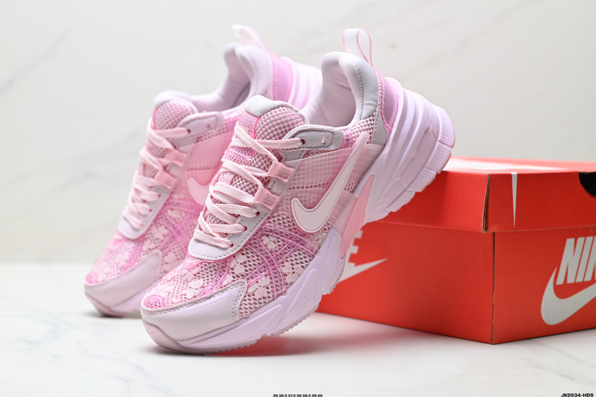 Nike V2K Run: Zapatillas Retro Rosadas para Mujer, Comodidad y Estilo 9 i1751905736607 8397 0 7