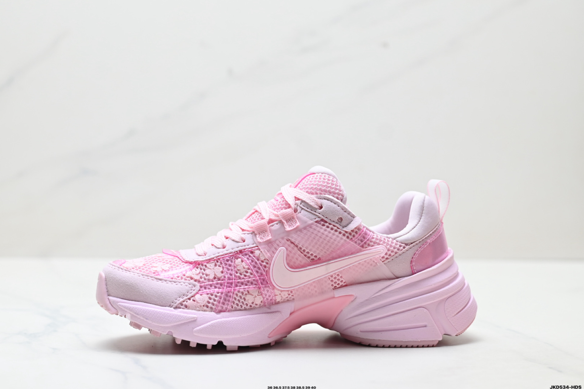 Nike V2K Run: Zapatillas Retro Rosadas para Mujer, Comodidad y Estilo 4 i1751905737681 941 0 2