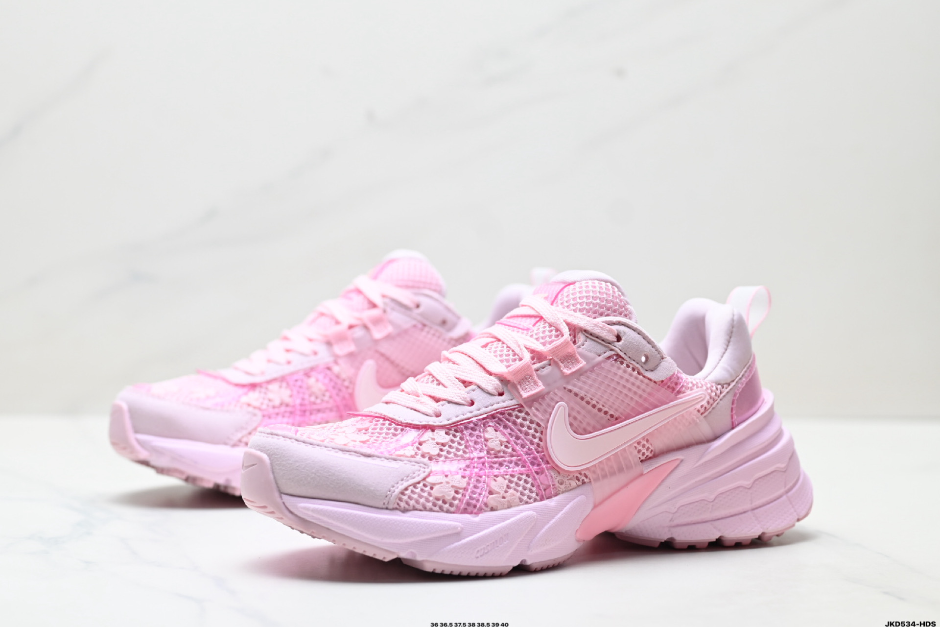 Nike V2K Run: Zapatillas Retro Rosadas para Mujer, Comodidad y Estilo 5 i1751905737682 9767 0 3