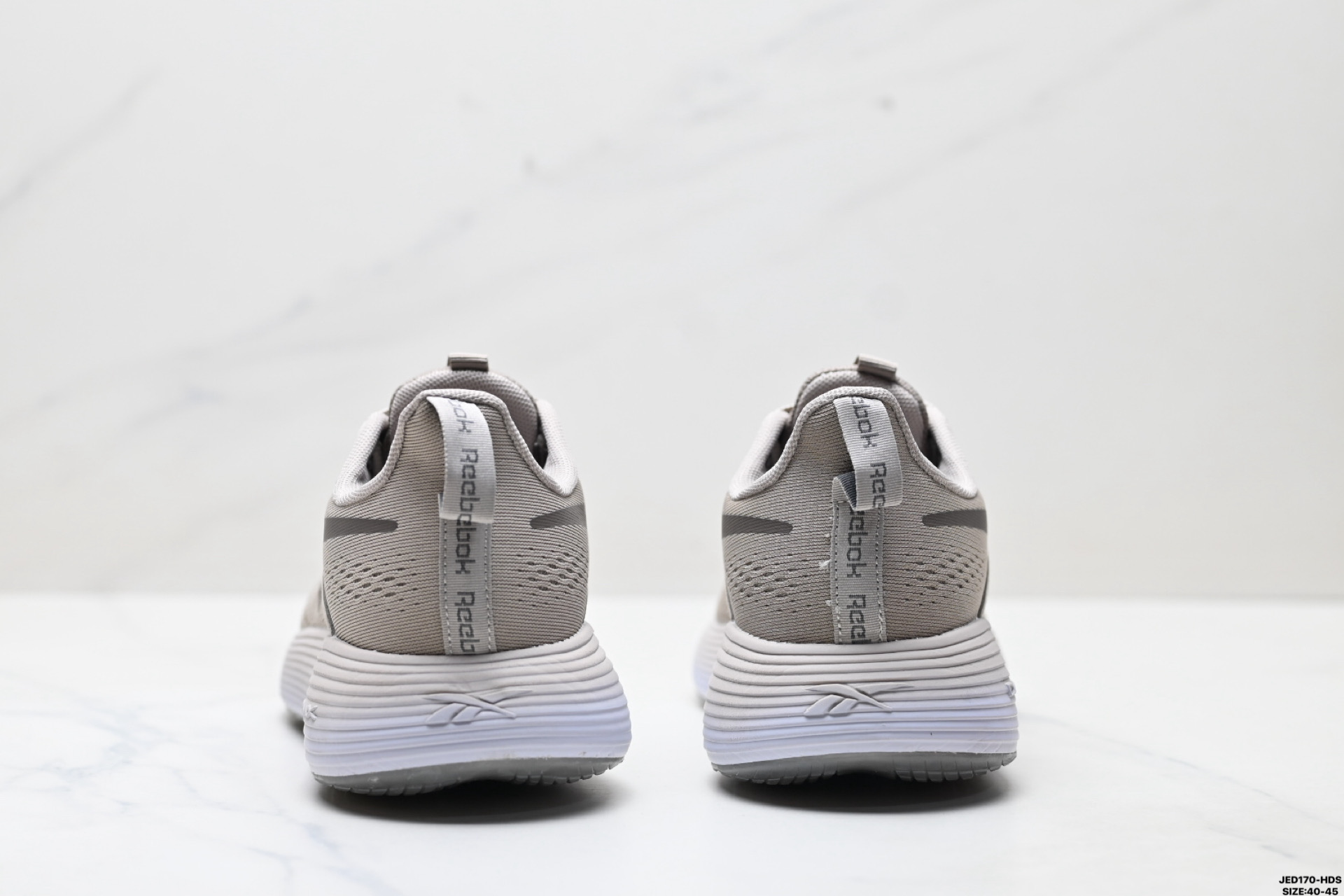 Reebok DMX Comfort: Comodidad y Estilo Casual en Cada Paso 7 i1751905950479 6771 0 5