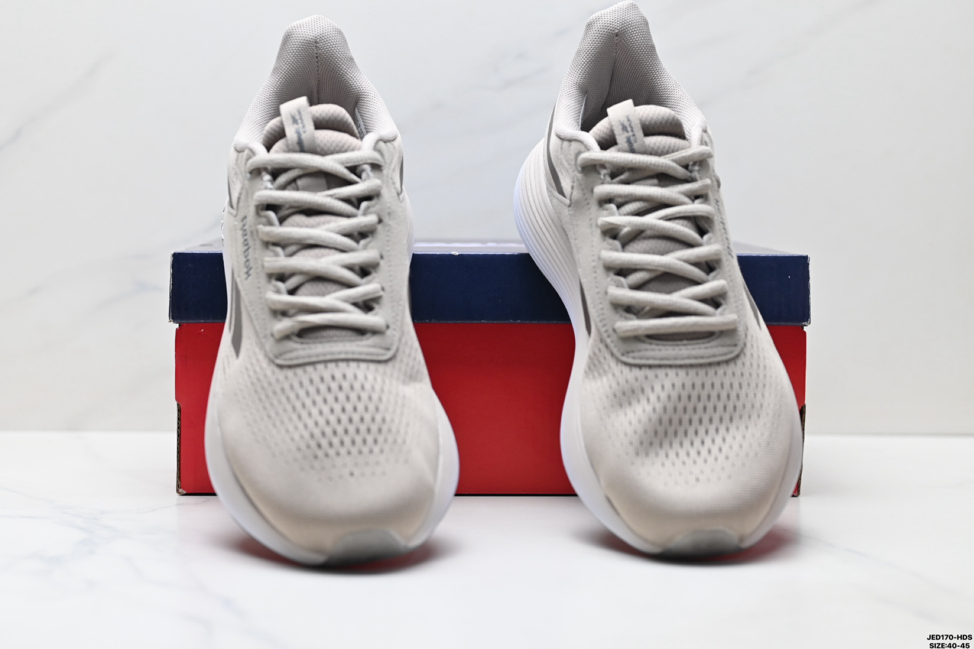 Reebok DMX Comfort: Comodidad y Estilo Casual en Cada Paso 8 i1751905950479 8036 0 6