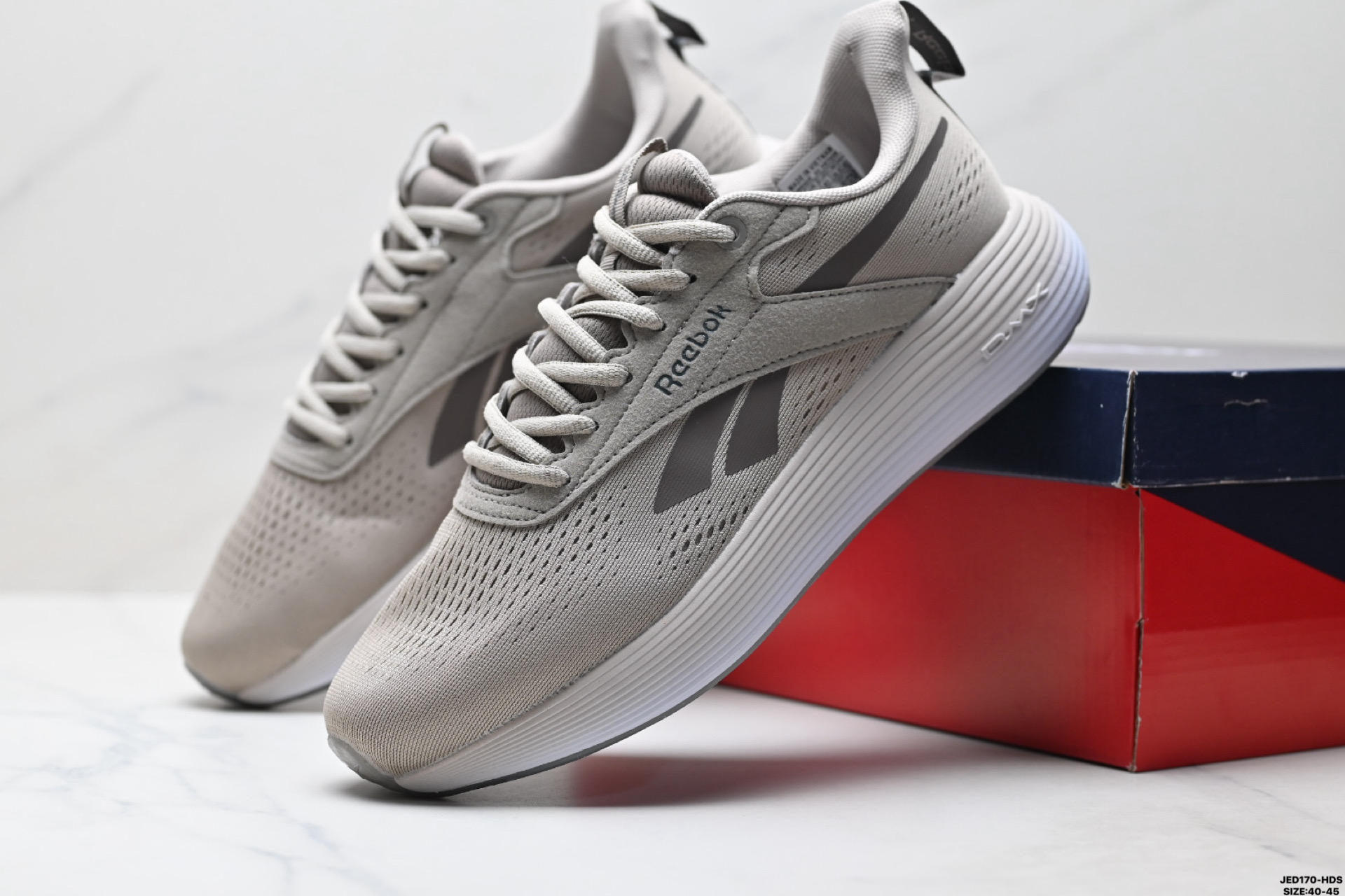Reebok DMX Comfort: Comodidad y Estilo Casual en Cada Paso 9 i1751905951582 7168 0 7