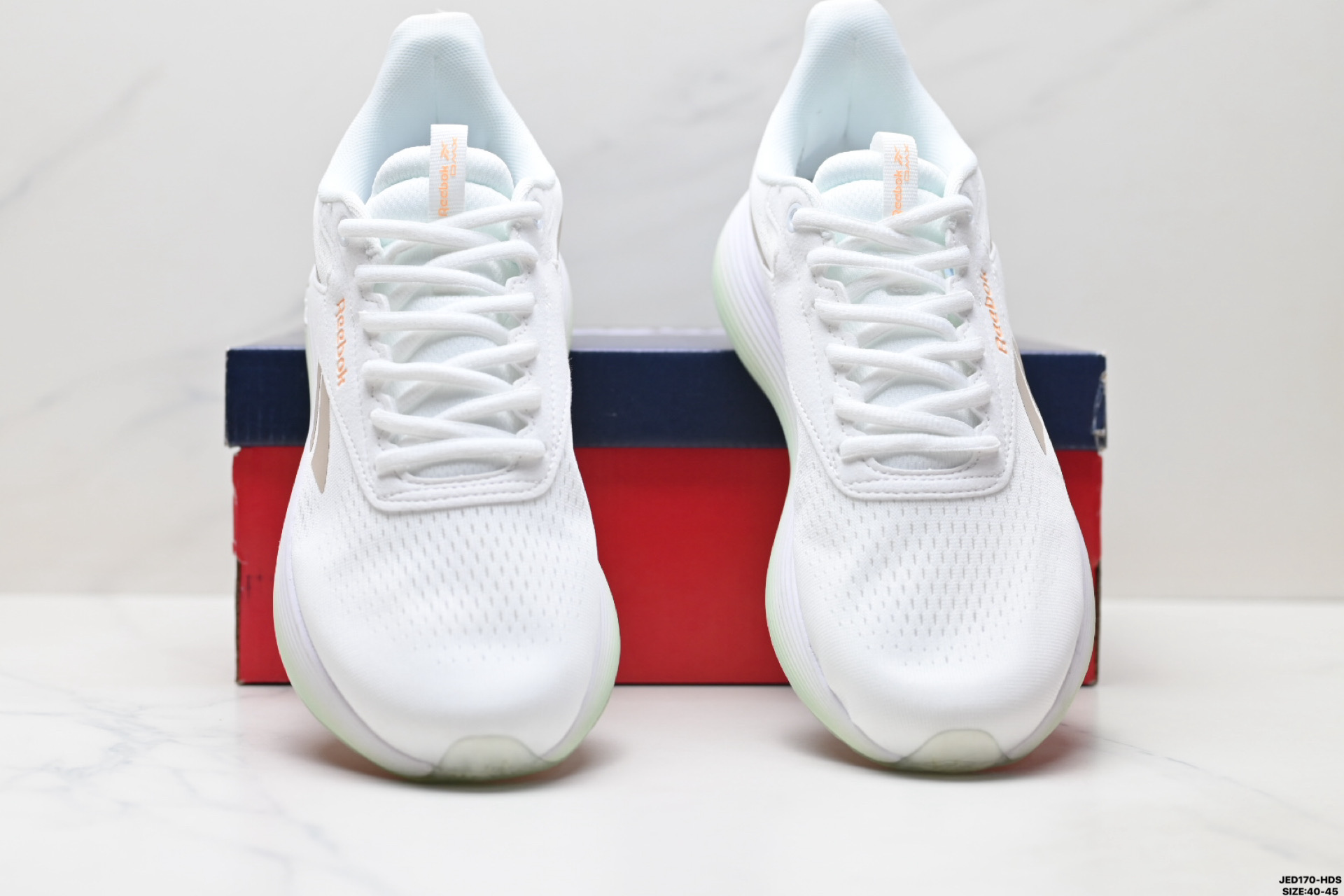Reebok DMX Comfort: Comodidad y estilo en cada paso 8 i1751906056162 8341 0 6