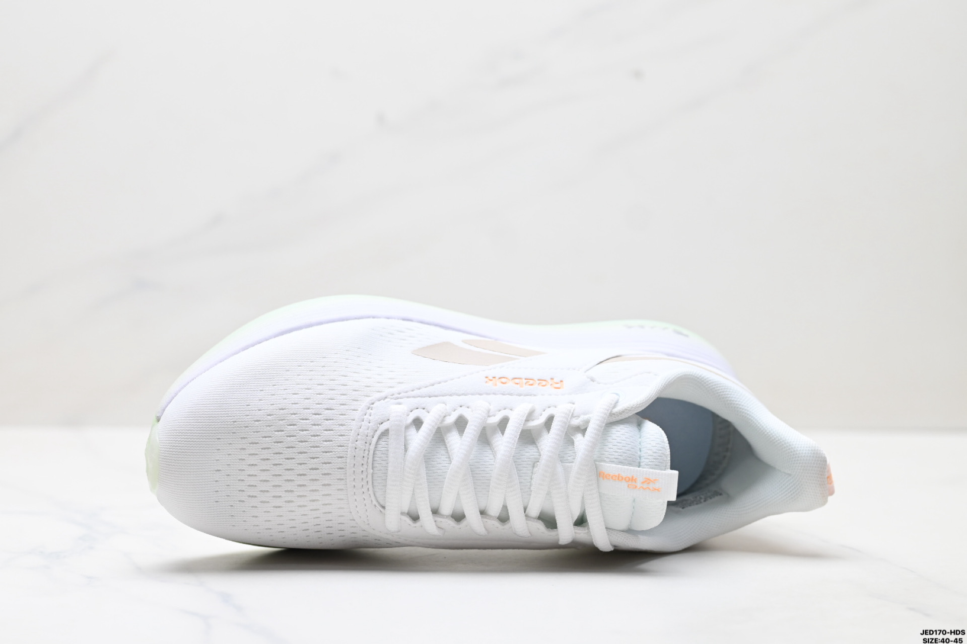 Reebok DMX Comfort: Comodidad y estilo en cada paso 3 i1751906056998 3474 0 1