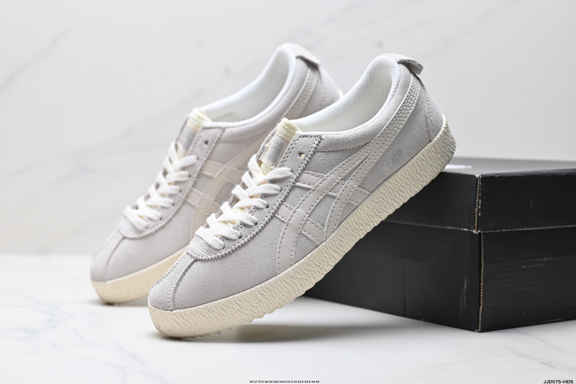 Onitsuka Tiger México 66 Delegation: Elegancia Retro para tu Estilo Diario 9 i1751906299470 5810 0 7