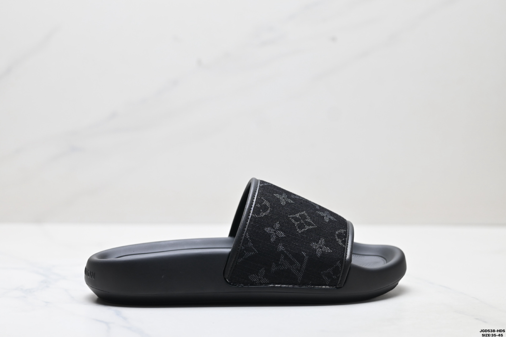 Louis Vuitton Waterfront Monogram Sandalias de Goma Cómodas para Uso Diario 7 i1751906974731 1952 0 0