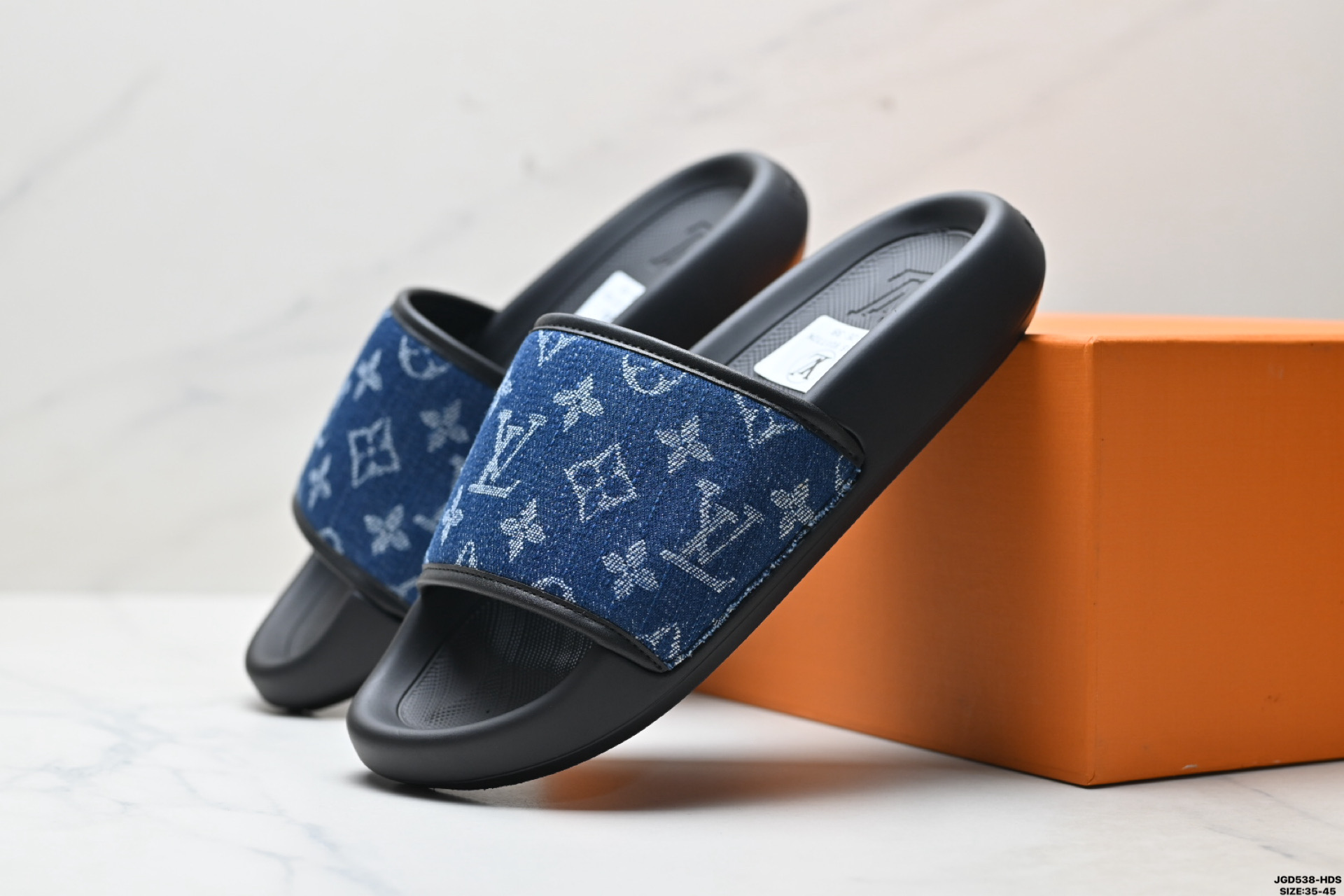 190 LOUIS VUITTON 路易威登 Waterfront 舒适日常 LV拖鞋-Chinese UA Cheap High Quatity Brand Clothes Bags handbags Sneakers wholesale wholesaler seller from China Factory suppliers Fashion Clothing Shoes best Quality Beautiful Price 190 LOUIS VUITTON 路易威登 Waterfront 舒适日常 LV拖鞋