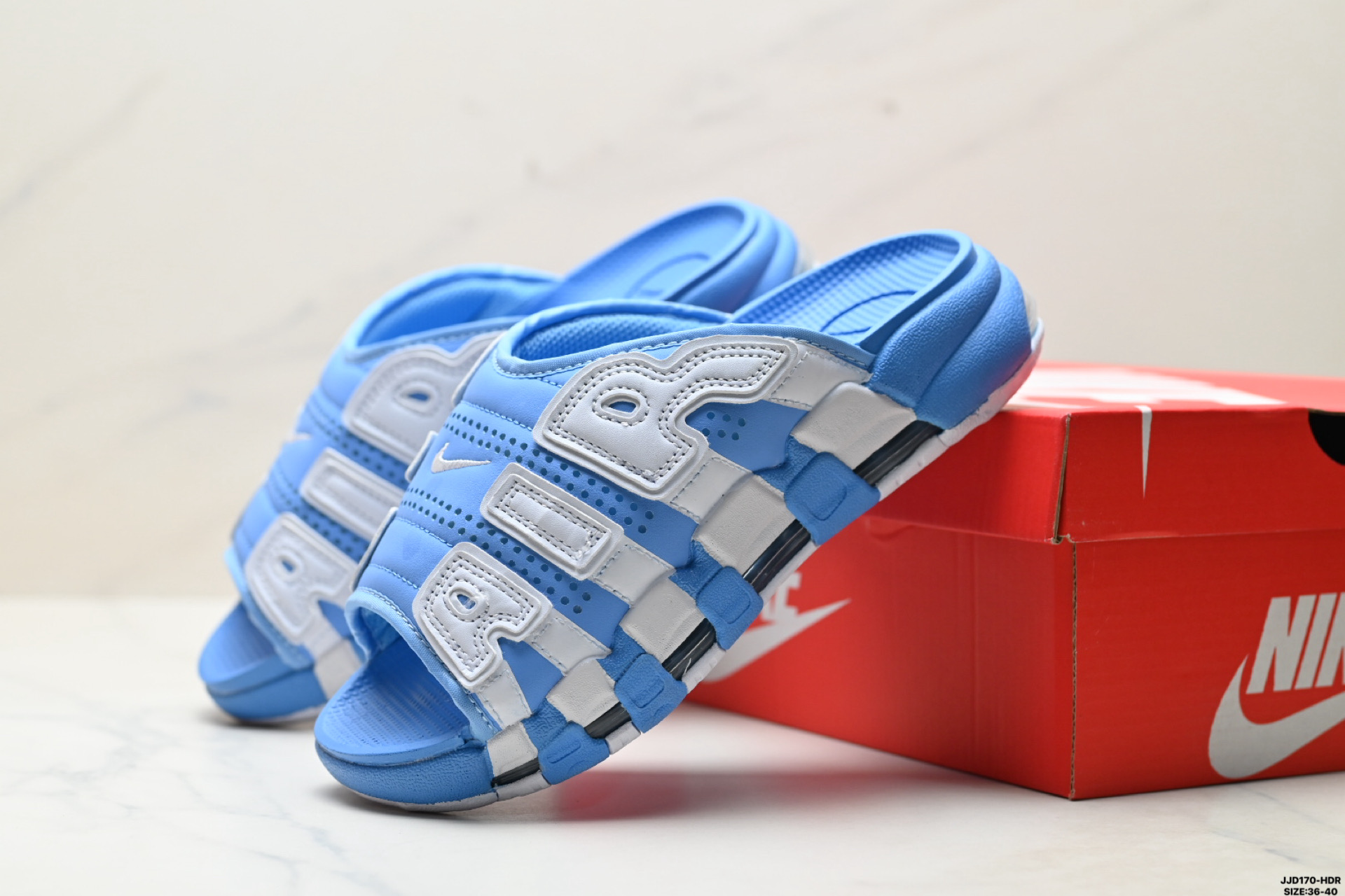 140 NIKE AIR MORE UPTEMPO SLIDE耐克 皮蓬拖鞋 FN3437-161-Chinese UA Cheap High Quatity Brand Clothes Bags handbags Sneakers wholesale wholesaler seller from China Factory suppliers Fashion Clothing Shoes best Quality Beautiful Price 140 NIKE AIR MORE UPTEMPO SLIDE耐克 皮蓬拖鞋 FN3437-161