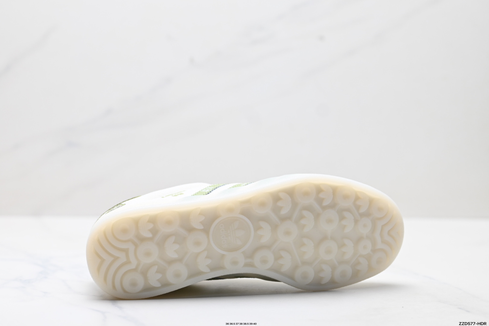 260 Adidas Originals Gazelle indoor ‘DIY‘定制 系列 阿迪达斯 三叶草绅士德训足球风百搭低帮休闲运动板鞋 DM1234-019-Chinese UA Cheap High Quatity Brand Clothes Bags handbags Sneakers wholesale wholesaler seller from China Factory suppliers Fashion Clothing Shoes best Quality Beautiful Price 260 Adidas Originals Gazelle indoor ‘DIY‘定制 系列 阿迪达斯 三叶草绅士德训足球风百搭低帮休闲运动板鞋 DM1234-019