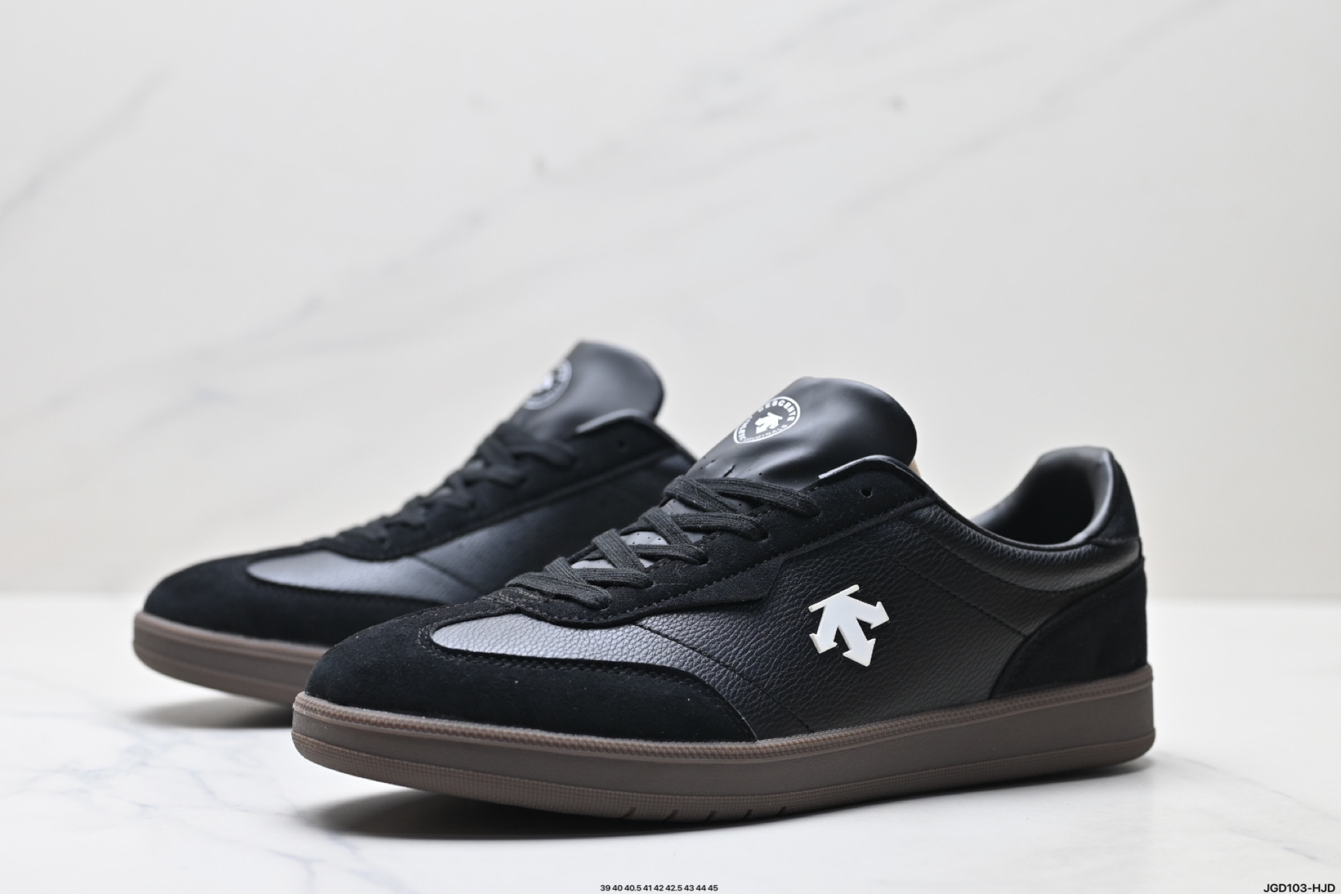 190 迪桑特DESCENTE CHRON COURT SB 复古轻质 耐磨低帮 生活休闲鞋 D5291LSN53-Chinese UA Cheap High Quatity Brand Clothes Bags handbags Sneakers wholesale wholesaler seller from China Factory suppliers Fashion Clothing Shoes best Quality Beautiful Price 190 迪桑特DESCENTE CHRON COURT SB 复古轻质 耐磨低帮 生活休闲鞋 D5291LSN53