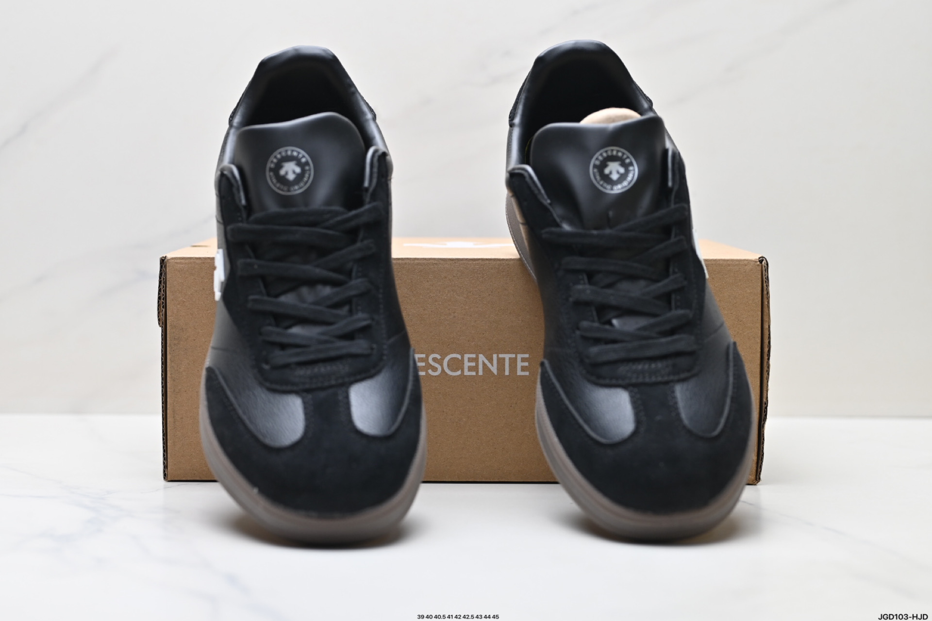 190 迪桑特DESCENTE CHRON COURT SB 复古轻质 耐磨低帮 生活休闲鞋 D5291LSN53-Chinese UA Cheap High Quatity Brand Clothes Bags handbags Sneakers wholesale wholesaler seller from China Factory suppliers Fashion Clothing Shoes best Quality Beautiful Price 190 迪桑特DESCENTE CHRON COURT SB 复古轻质 耐磨低帮 生活休闲鞋 D5291LSN53