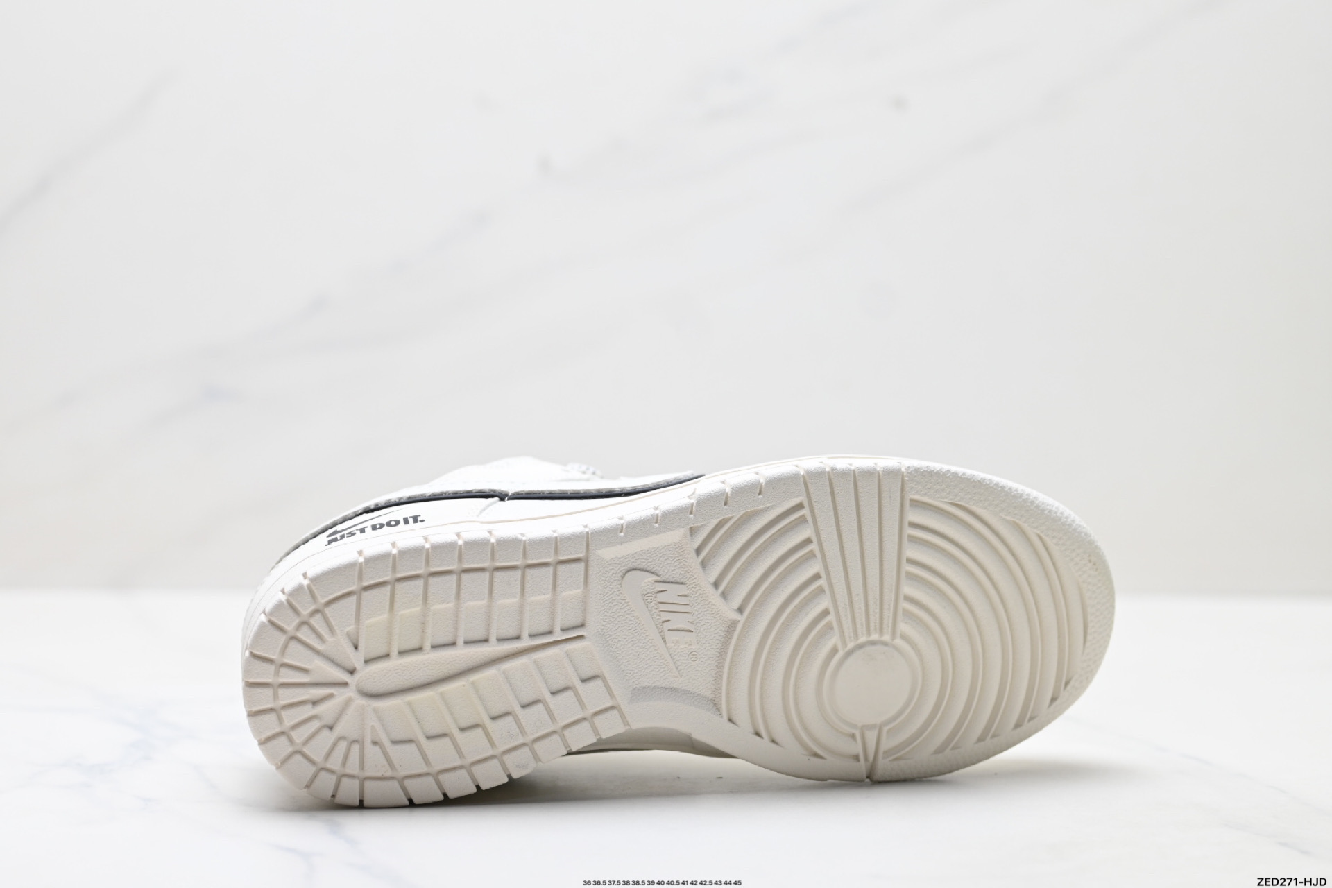 270 Nike Dunk Low Retro ‘DIY高端定制’耐克 低帮休闲运动板鞋 CS1688-110-Chinese UA Cheap High Quatity Brand Clothes Bags handbags Sneakers wholesale wholesaler seller from China Factory suppliers Fashion Clothing Shoes best Quality Beautiful Price 270 Nike Dunk Low Retro ‘DIY高端定制’耐克 低帮休闲运动板鞋 CS1688-110