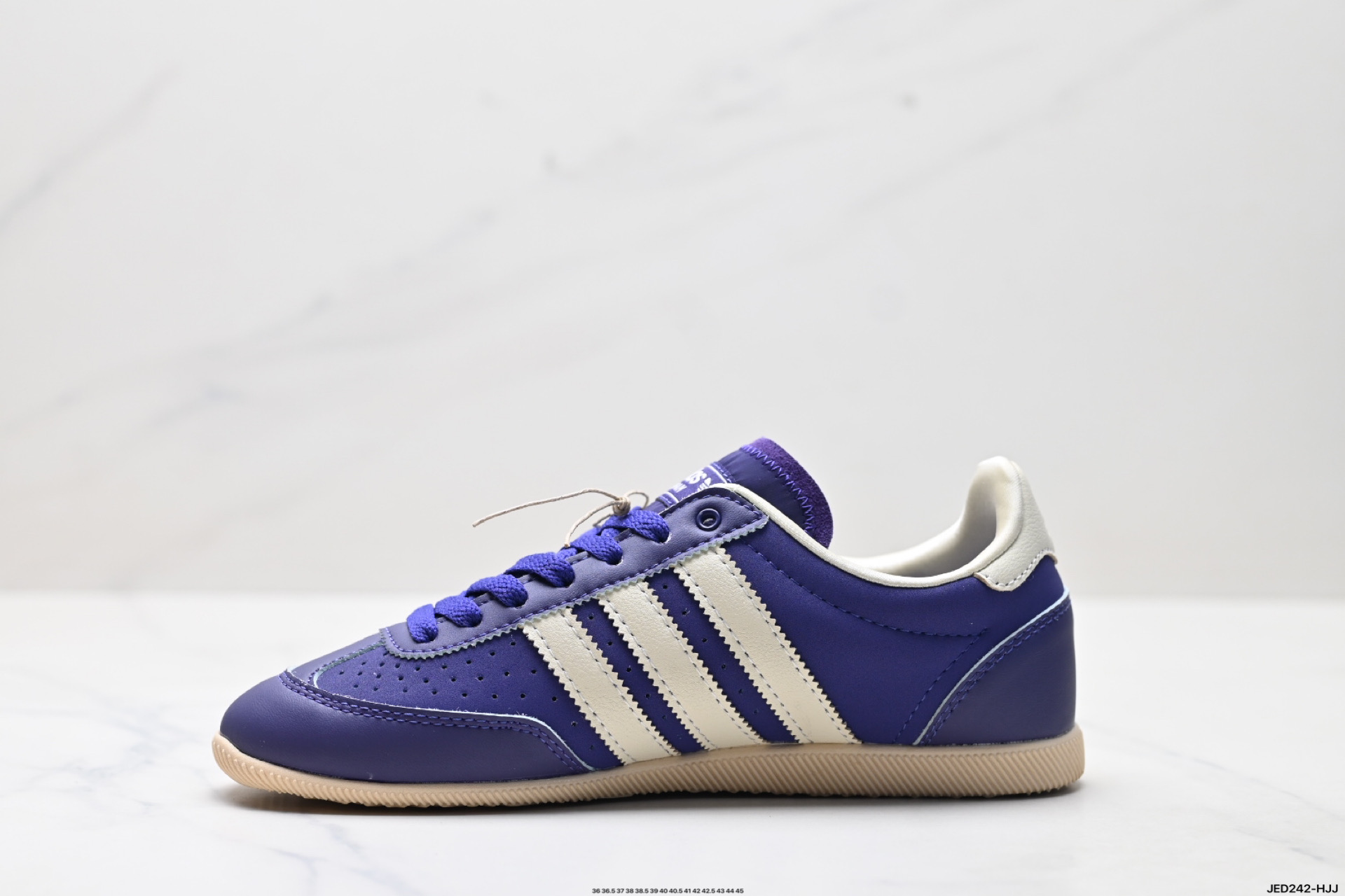 Adidas Japan W Zapatillas Retro de Cuero para Mujer, Diseño Clásico y Cómodo 4 i1752165258944 220 0 2