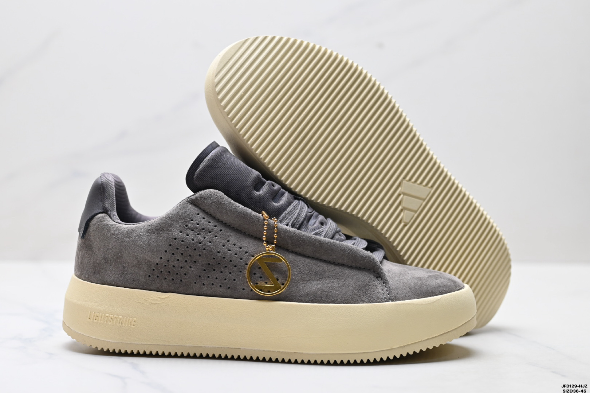 Adidas ACESMASH 阿迪达斯 时尚舒适 减震耐磨 低帮轻便板鞋 JP5504