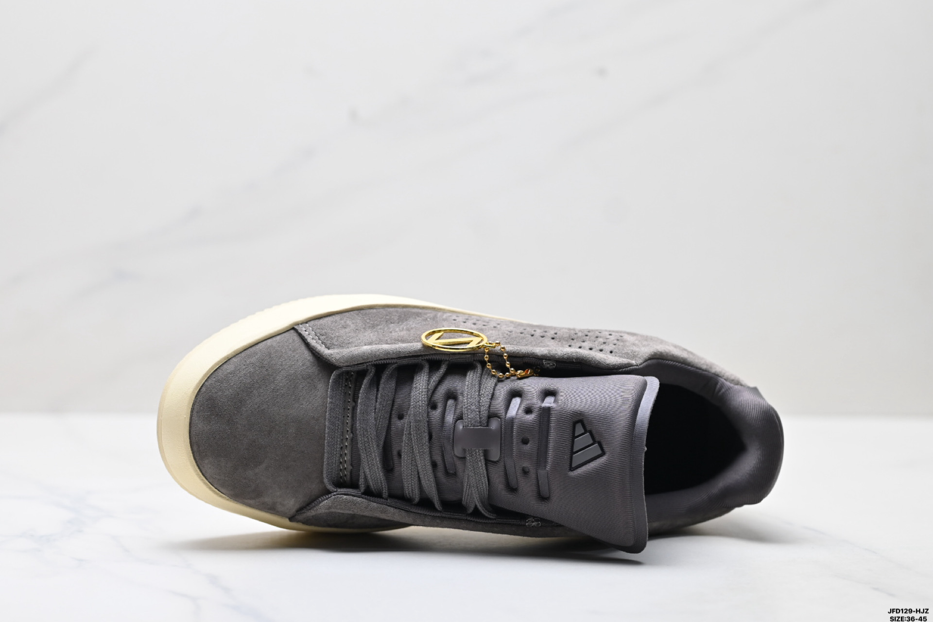 Adidas ACESMASH 阿迪达斯 时尚舒适 减震耐磨 低帮轻便板鞋 JP5504