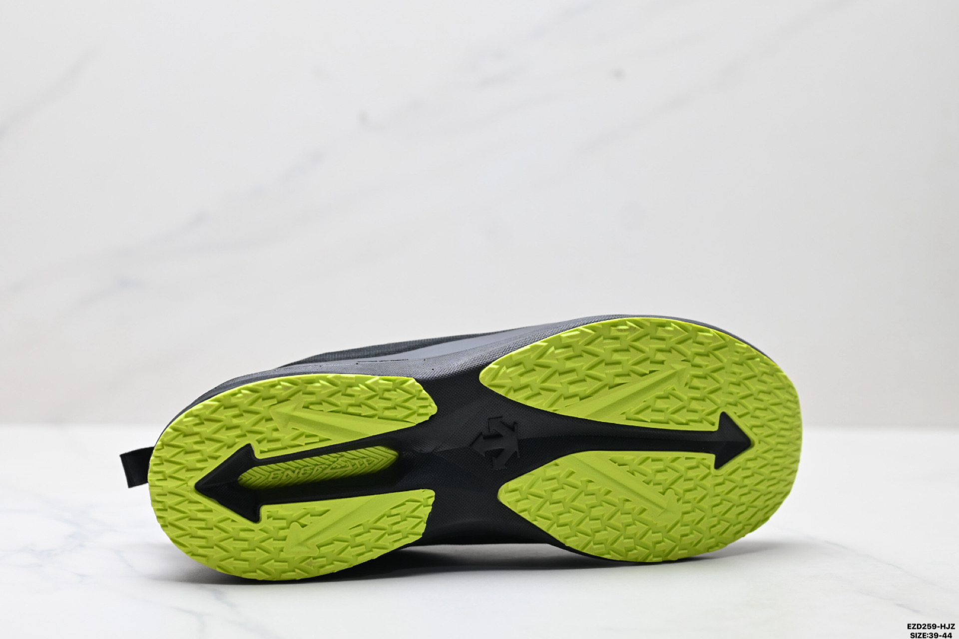 380 纯原迪桑特DESCENTE LAVITATE WIRE 3.0 舒适百搭防滑耐磨 低帮 休闲跑步鞋 D5231RRN09-Chinese UA Cheap High Quatity Brand Clothes Bags handbags Sneakers wholesale wholesaler seller from China Factory suppliers Fashion Clothing Shoes best Quality Beautiful Price 380 纯原迪桑特DESCENTE LAVITATE WIRE 3.0 舒适百搭防滑耐磨 低帮 休闲跑步鞋 D5231RRN09