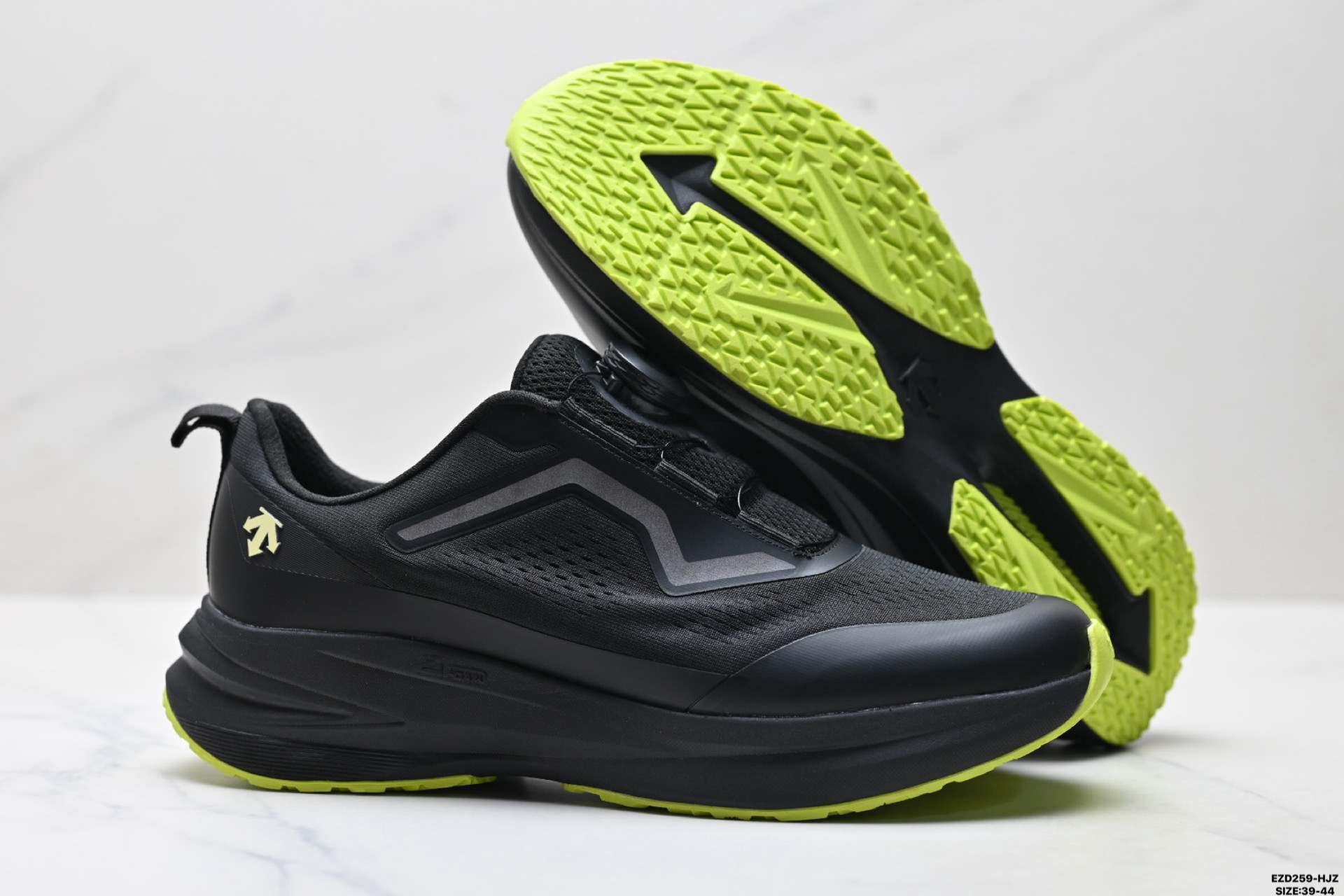 380 纯原迪桑特DESCENTE LAVITATE WIRE 3.0 舒适百搭防滑耐磨 低帮 休闲跑步鞋 D5231RRN09-Chinese UA Cheap High Quatity Brand Clothes Bags handbags Sneakers wholesale wholesaler seller from China Factory suppliers Fashion Clothing Shoes best Quality Beautiful Price 380 纯原迪桑特DESCENTE LAVITATE WIRE 3.0 舒适百搭防滑耐磨 低帮 休闲跑步鞋 D5231RRN09