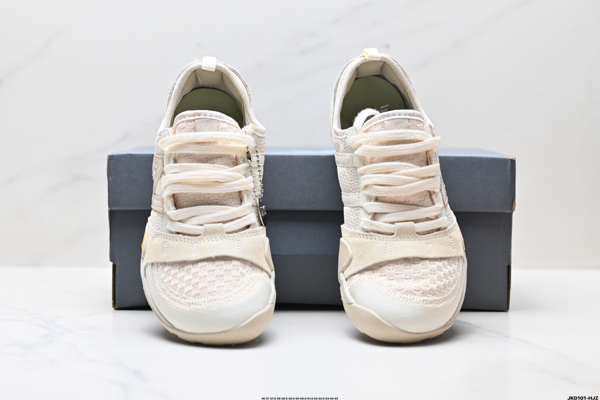 170 New Balance MT10系列 新百伦 薄底赤足鞋 防滑耐磨平衡轻便 低帮休闲城市通勤跑步鞋 MT10OAA-Chinese UA Cheap High Quatity Brand Clothes Bags handbags Sneakers wholesale wholesaler seller from China Factory suppliers Fashion Clothing Shoes best Quality Beautiful Price 170 New Balance MT10系列 新百伦 薄底赤足鞋 防滑耐磨平衡轻便 低帮休闲城市通勤跑步鞋 MT10OAA