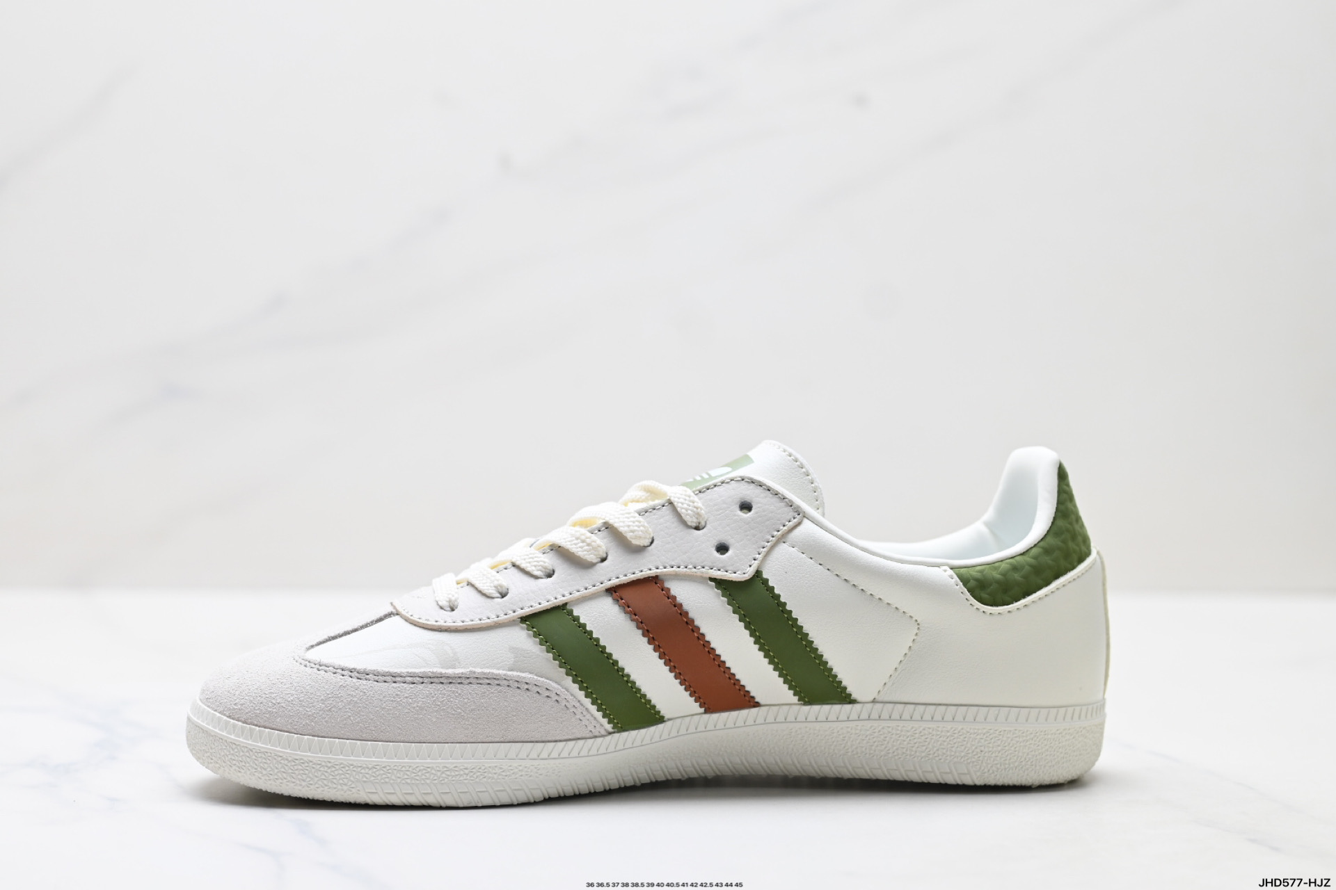Adidas Originals Samba OG ‘DIY’桑巴舞系列 阿迪达斯 三叶草绅士德训足球风百搭低帮休闲运动板鞋 GJ75805-莆田鞋,莆田鞋货源,高仿鞋,高仿鞋货源,安福档口,莆田高仿鞋,莆田鞋批发,高仿鞋批发,莆田高仿运动鞋,高仿运动鞋,莆田运动鞋 Adidas Originals Samba OG ‘DIY’桑巴舞系列 阿迪达斯 三叶草绅士德训足球风百搭低帮休闲运动板鞋 GJ75805