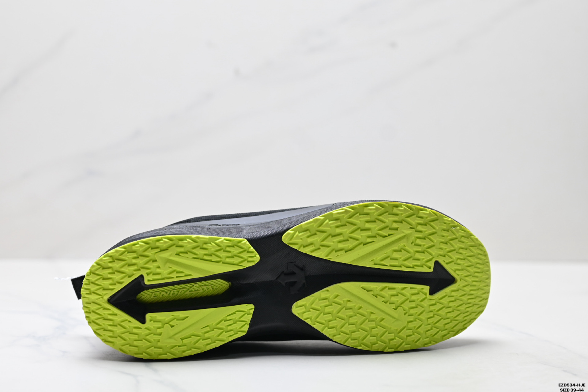 380 纯原迪桑特DESCENTE LAVITATE WIRE 3.0 舒适百搭防滑耐磨 低帮 休闲跑步鞋 D5231RRN09-Chinese UA Cheap High Quatity Brand Clothes Bags handbags Sneakers wholesale wholesaler seller from China Factory suppliers Fashion Clothing Shoes best Quality Beautiful Price 380 纯原迪桑特DESCENTE LAVITATE WIRE 3.0 舒适百搭防滑耐磨 低帮 休闲跑步鞋 D5231RRN09