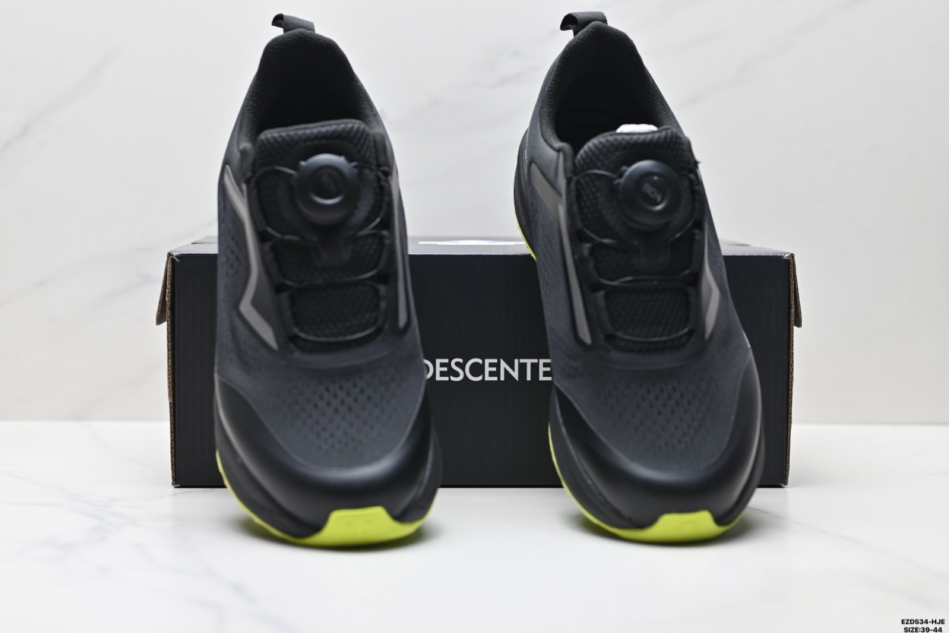 380 纯原迪桑特DESCENTE LAVITATE WIRE 3.0 舒适百搭防滑耐磨 低帮 休闲跑步鞋 D5231RRN09-Chinese UA Cheap High Quatity Brand Clothes Bags handbags Sneakers wholesale wholesaler seller from China Factory suppliers Fashion Clothing Shoes best Quality Beautiful Price 380 纯原迪桑特DESCENTE LAVITATE WIRE 3.0 舒适百搭防滑耐磨 低帮 休闲跑步鞋 D5231RRN09