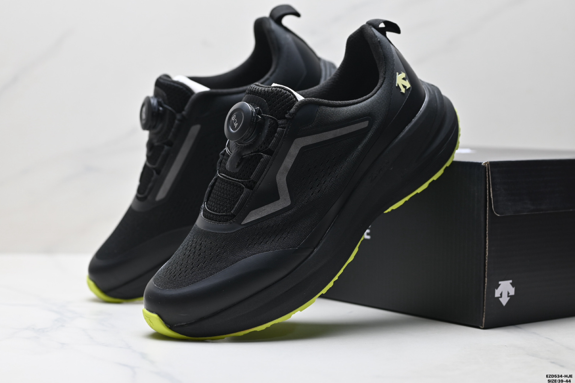 380 纯原迪桑特DESCENTE LAVITATE WIRE 3.0 舒适百搭防滑耐磨 低帮 休闲跑步鞋 D5231RRN09-Chinese UA Cheap High Quatity Brand Clothes Bags handbags Sneakers wholesale wholesaler seller from China Factory suppliers Fashion Clothing Shoes best Quality Beautiful Price 380 纯原迪桑特DESCENTE LAVITATE WIRE 3.0 舒适百搭防滑耐磨 低帮 休闲跑步鞋 D5231RRN09