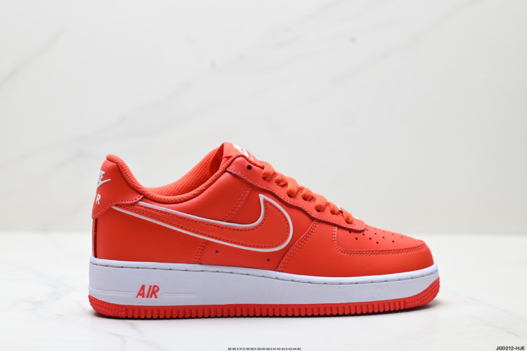 Nike Air Force 1 '07 - כתום בוהק עם סוליה לבנה - נוחות וסטייל אייקוני 1 Nike Air Force 1 ’07 – כתום בוהק עם סוליה לבנה – נוחות וסטייל אייקוני