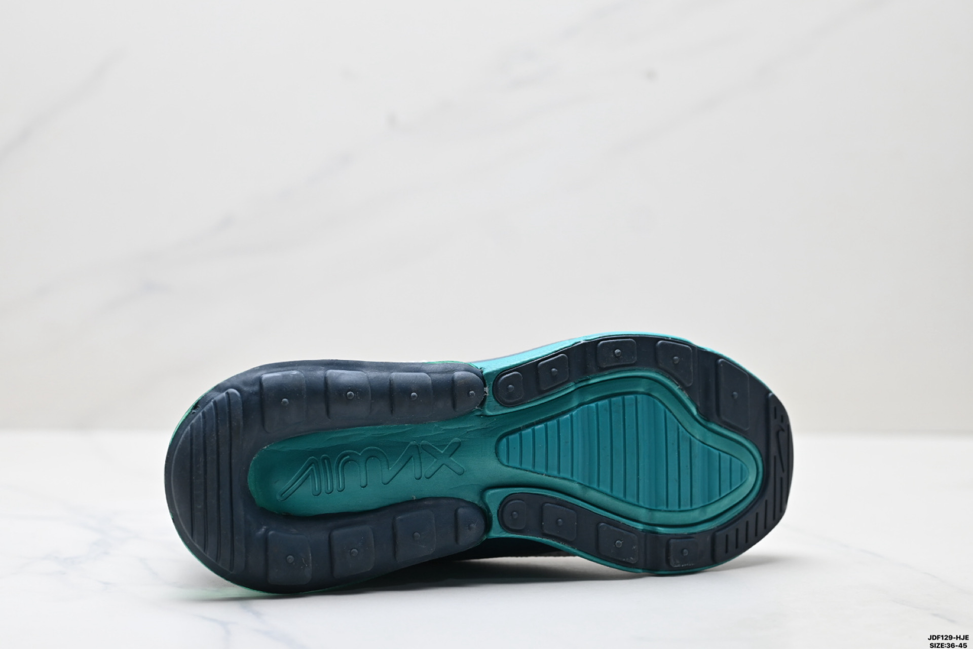 Nike Air Max 270 Zapatillas de Running con Amortiguación Air Visible 10 i1752337443054 2761 0 8