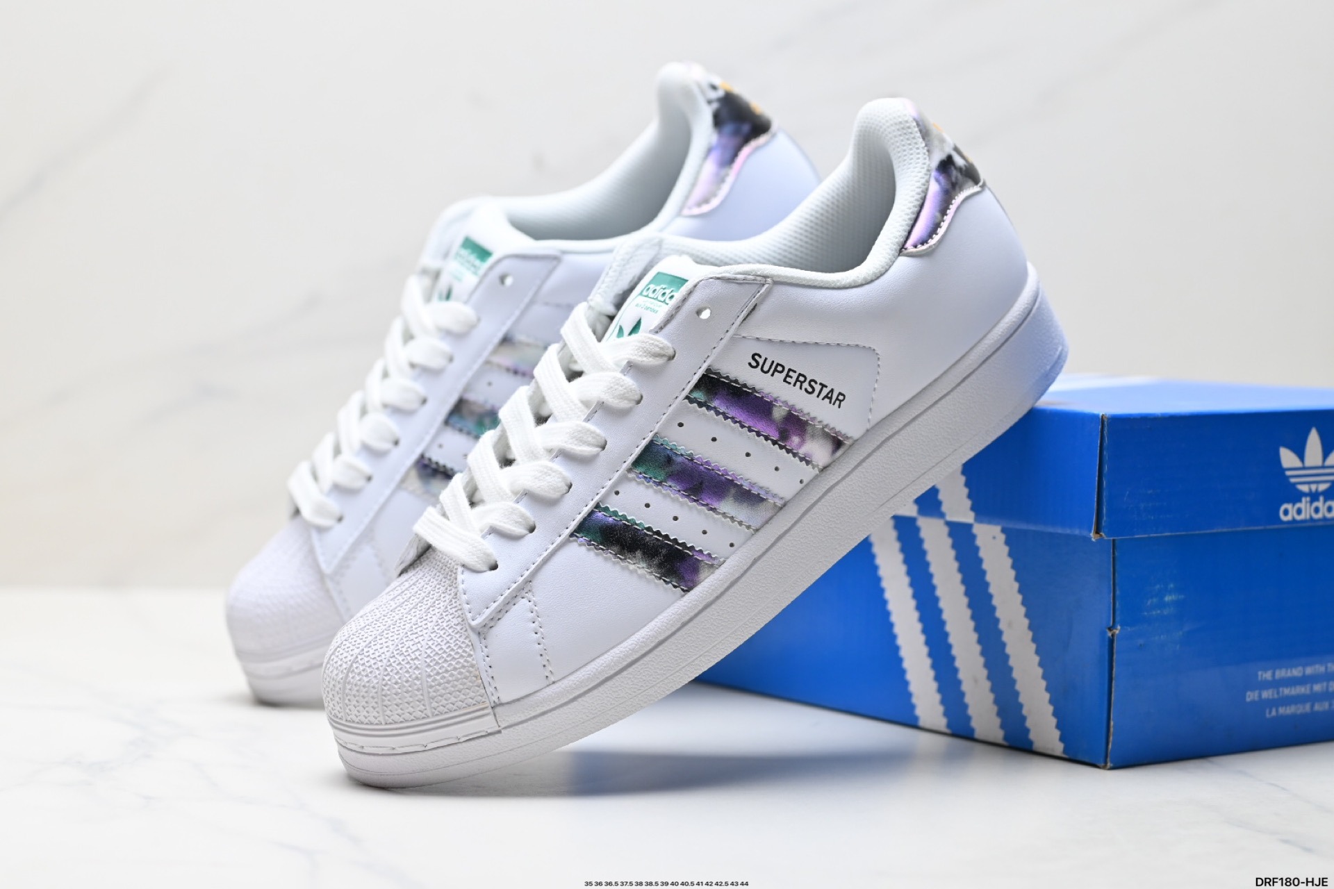 Adidas Originals Superstar Sail: Zapatillas Clásicas con Estilo Moderno 3 i1752337678485 5276 0 7