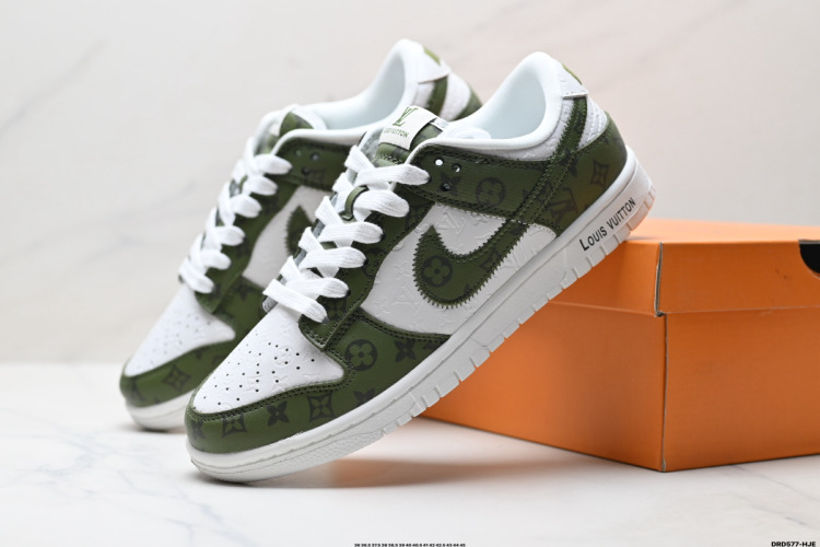 Nike Dunk Low Retro: Premium Leather, Comfort Fit - Limited Edition 1 Nike Dunk Low Retro: Premium Leather, Comfort Fit – Limited Edition